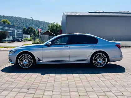 Annonce voiture d'occasion BMW 740 - CARADIZE