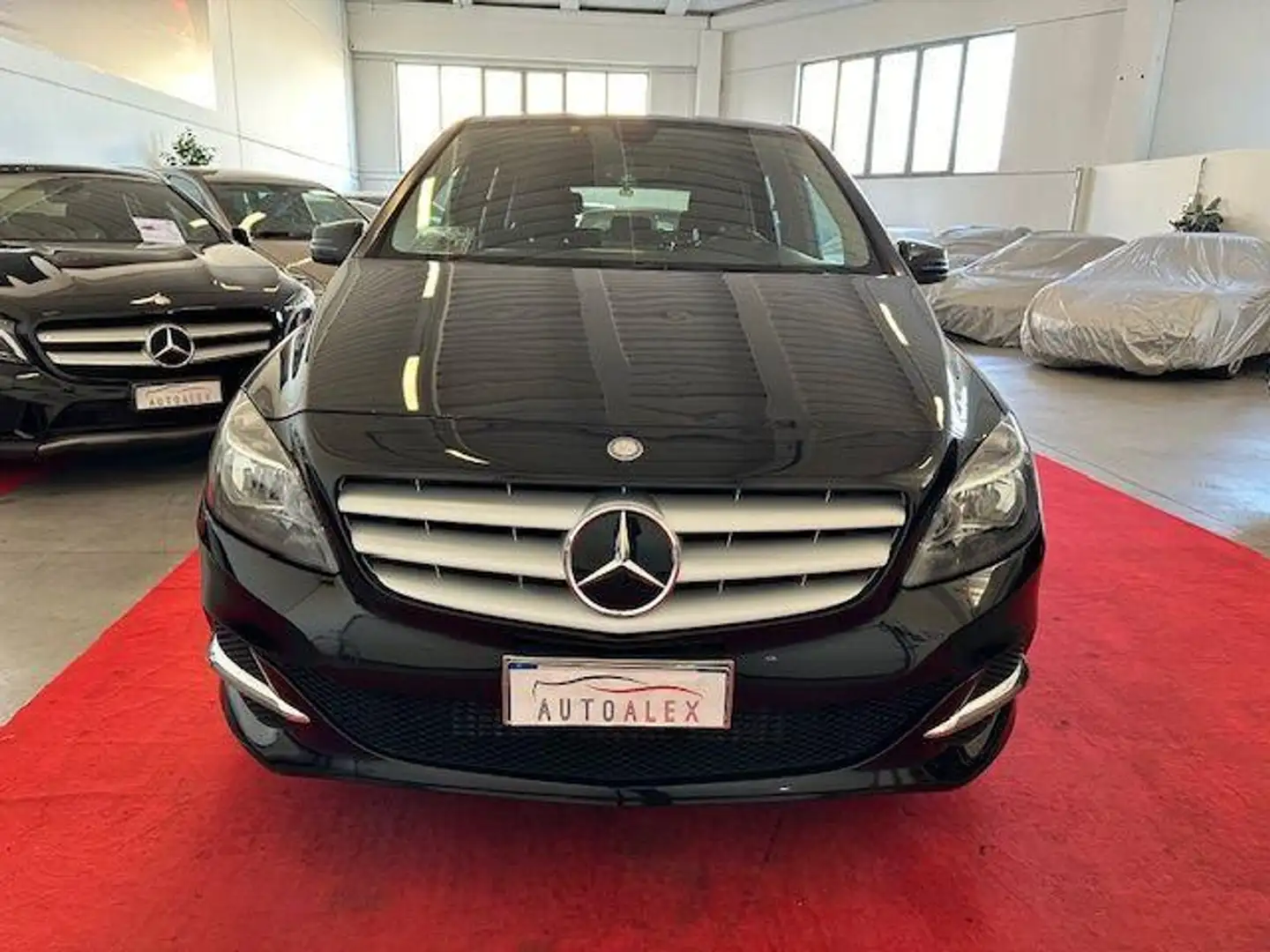 Mercedes-Benz B 200 B 200 c (ngd) Executive Schwarz - 2