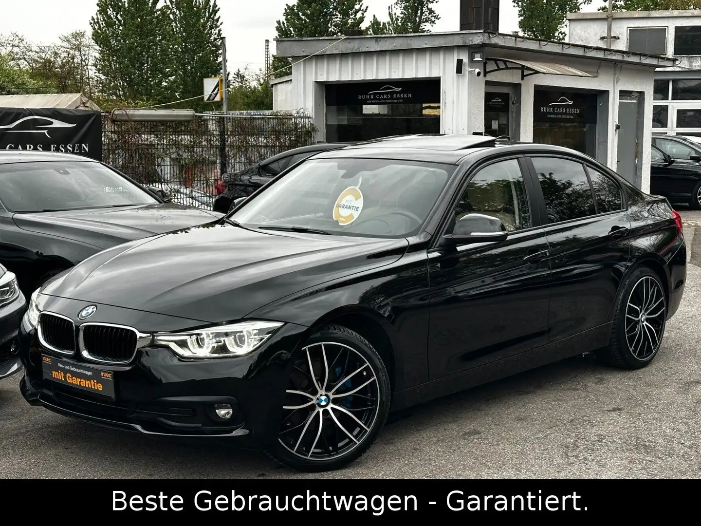 BMW 320 i Luxury Line * NAVI * LED * EGSD * TOP AUSTA Zwart - 1
