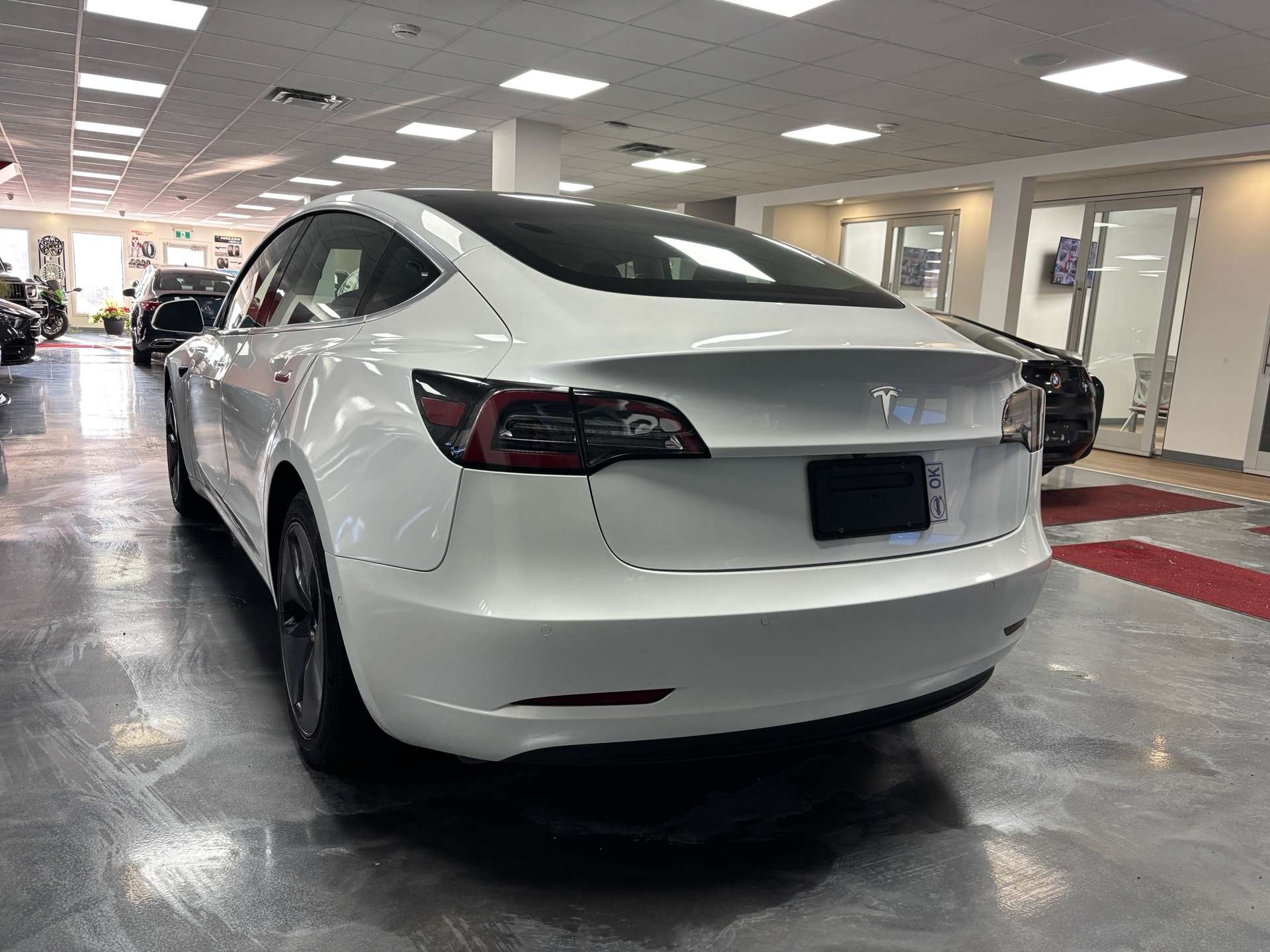 2020 Tesla Model 3 Standard Range Plus RWD thumb 6