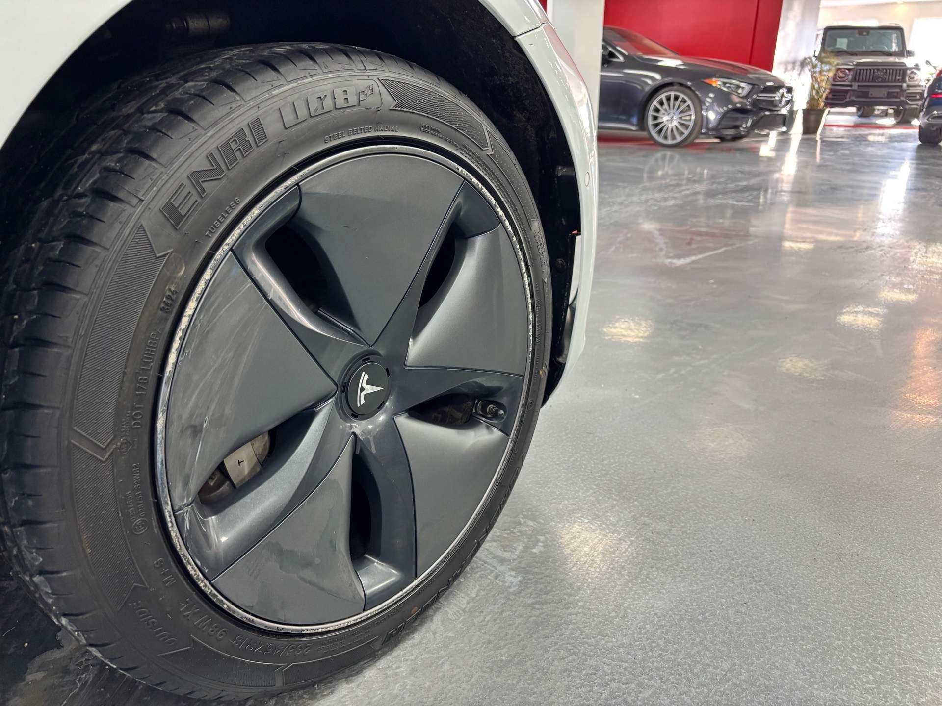 2020 Tesla Model 3 Standard Range Plus RWD thumb 30