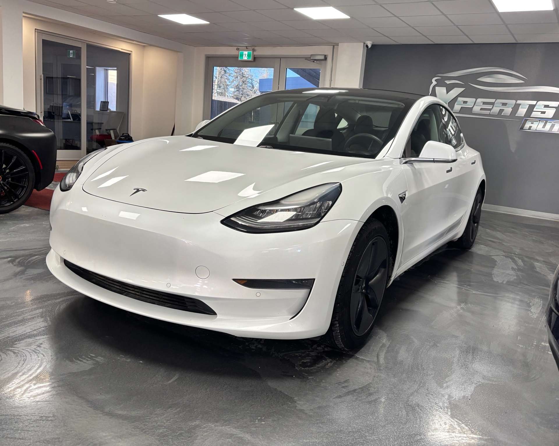 2020 Tesla Model 3 Standard Range Plus RWD thumb 7