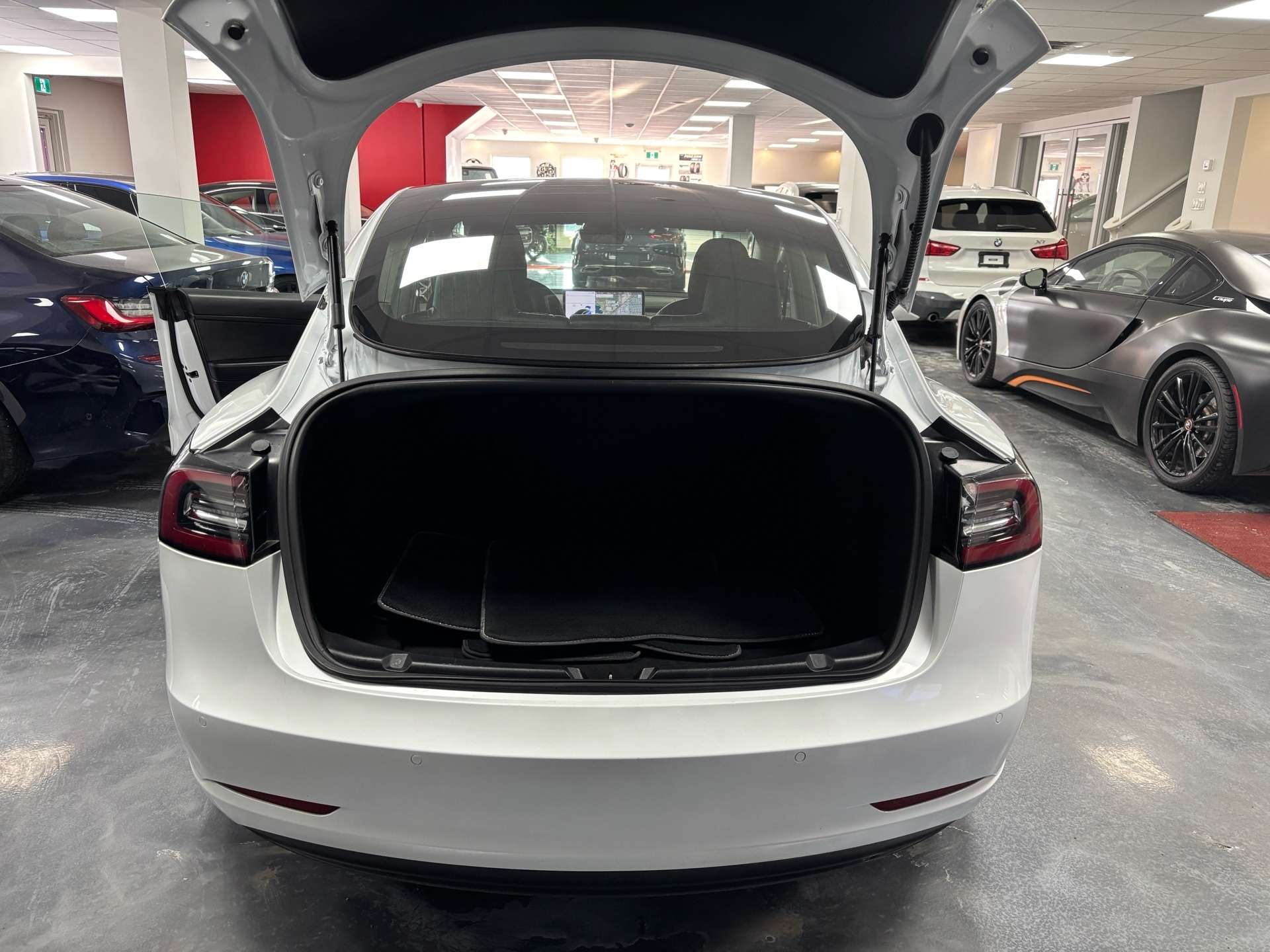 2020 Tesla Model 3 Standard Range Plus RWD thumb 15
