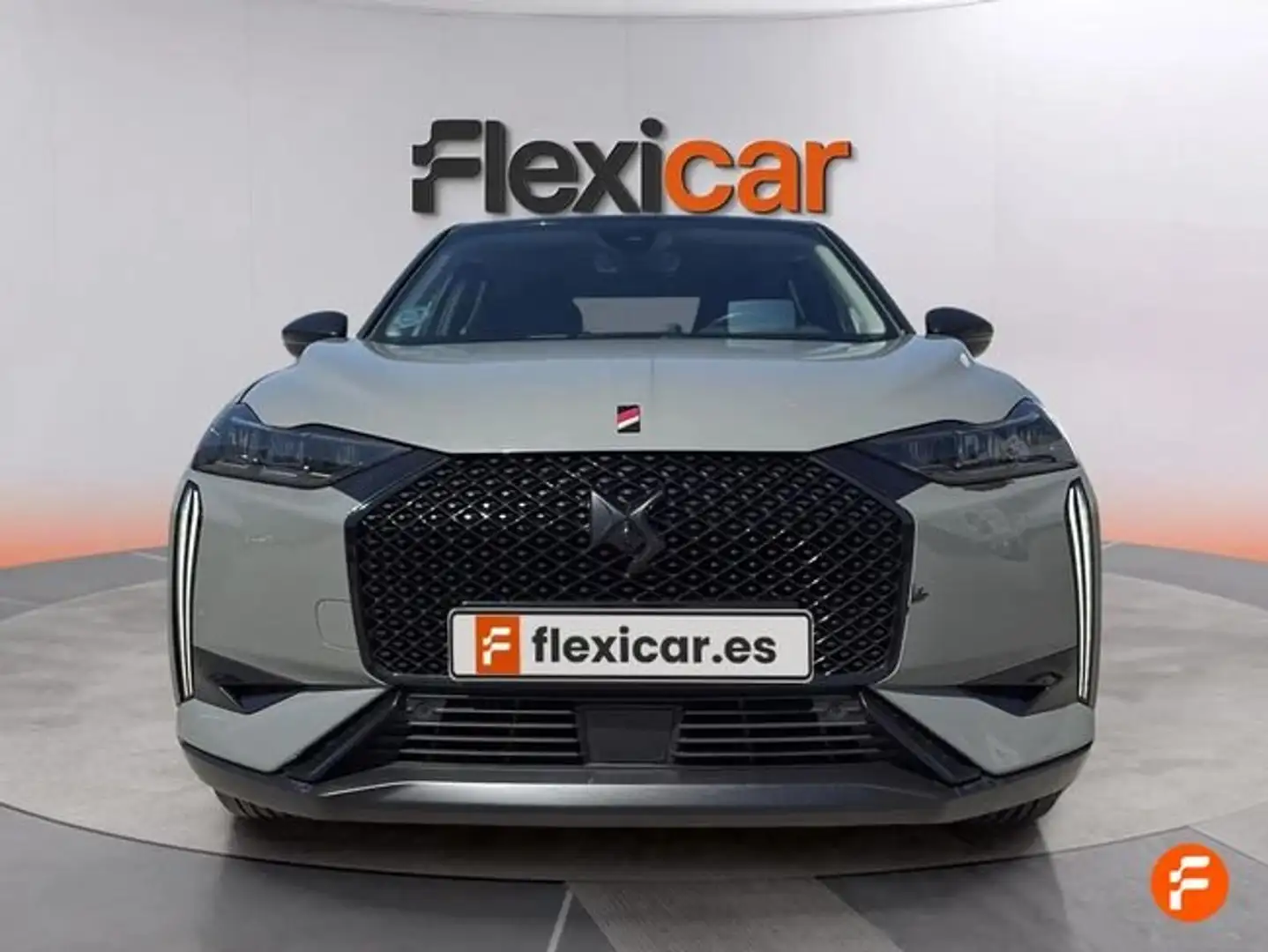 DS Automobiles DS 3 PureTech 96kW Performance Line Auto. Gris - 2