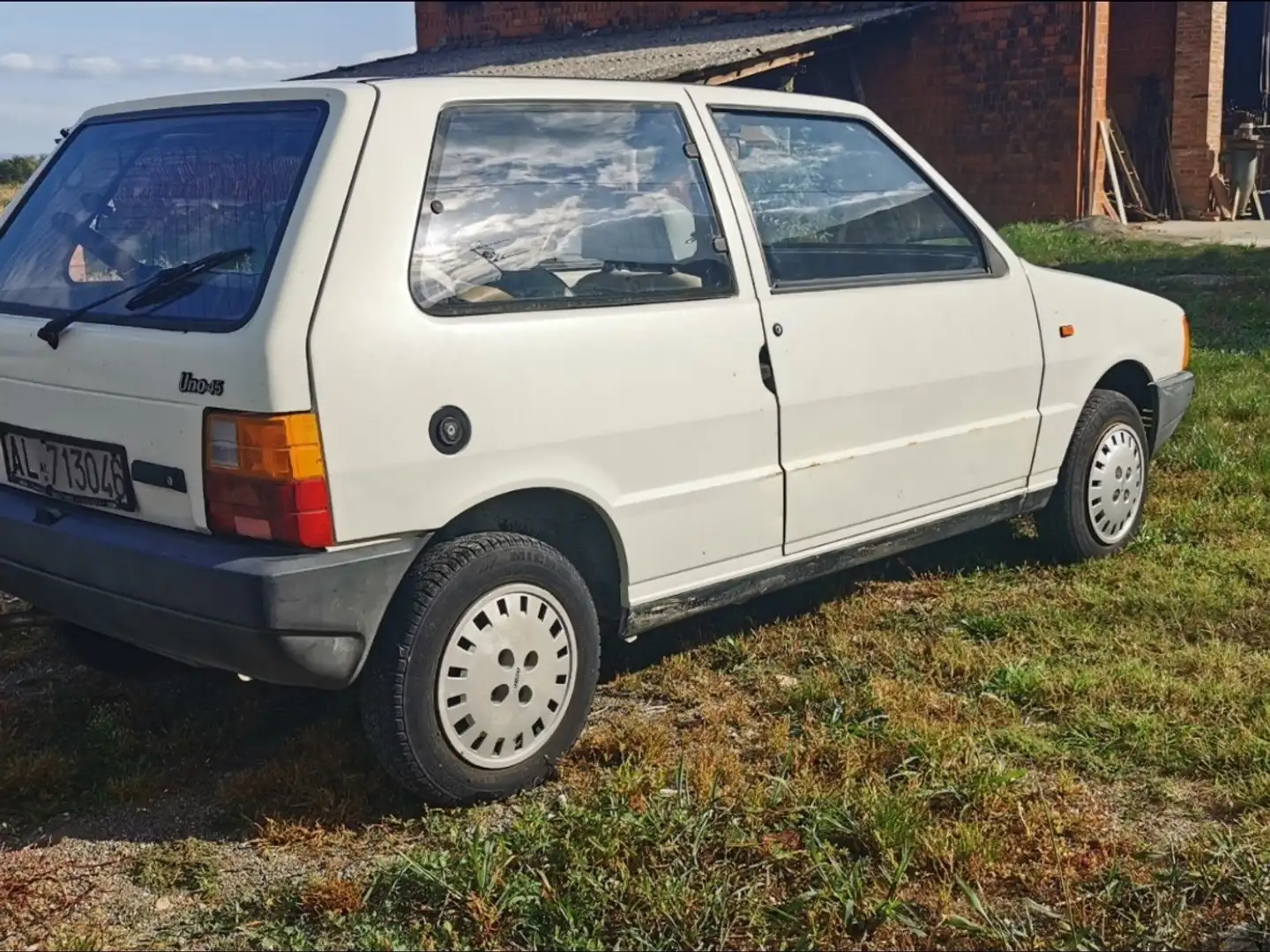 Fiat Uno 3p 1.0 45cv Weiß - 2