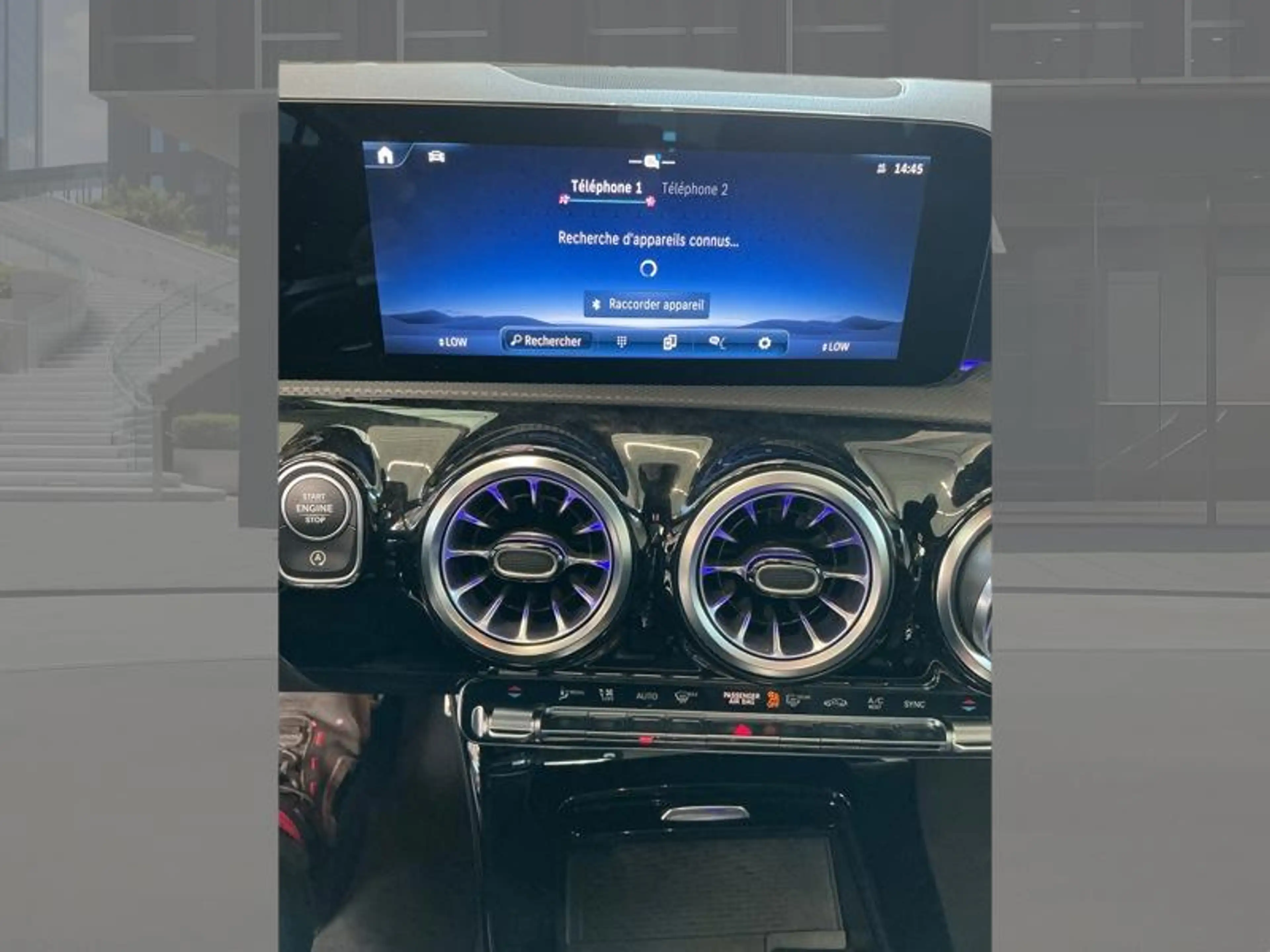 Mercedes-Benz A 180 d AMG Line — photo 14
