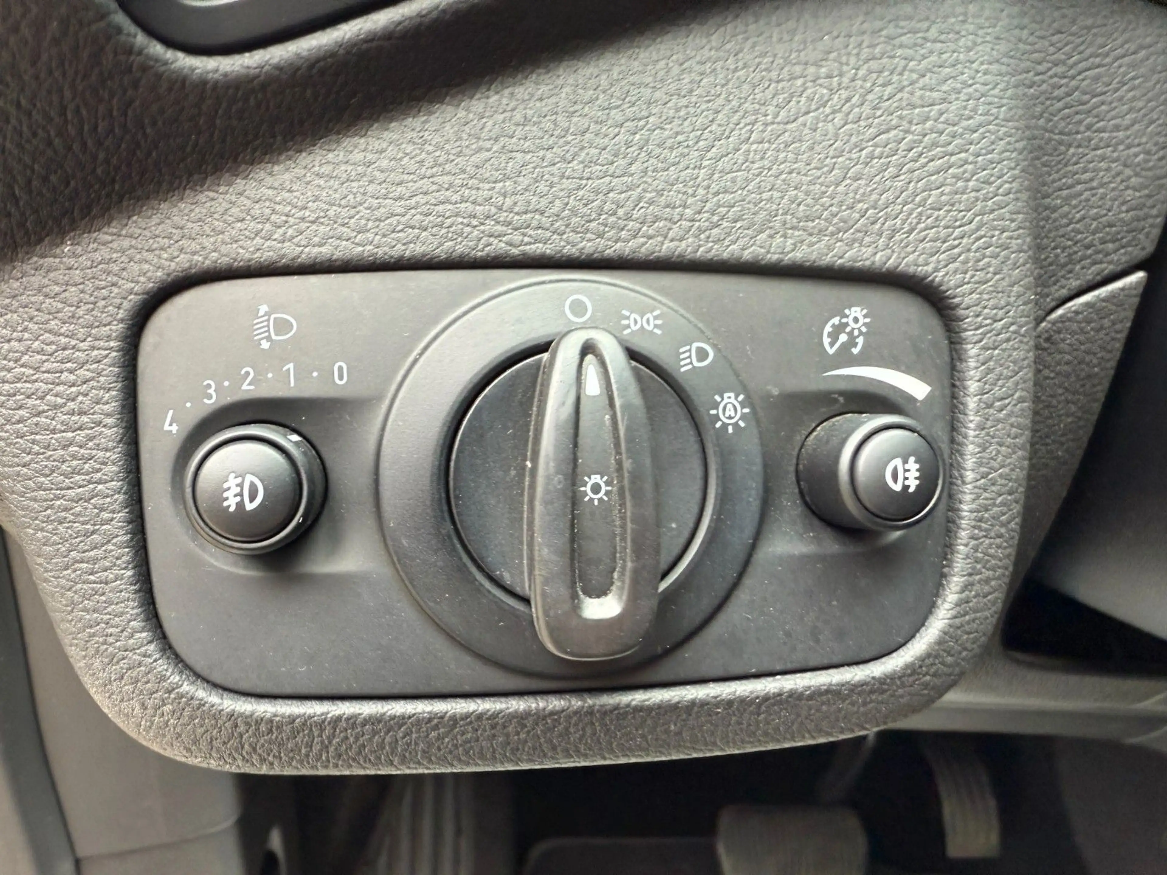 Ford Grand C-Max 2.0 TDCI Automatik Business Edition — photo 14