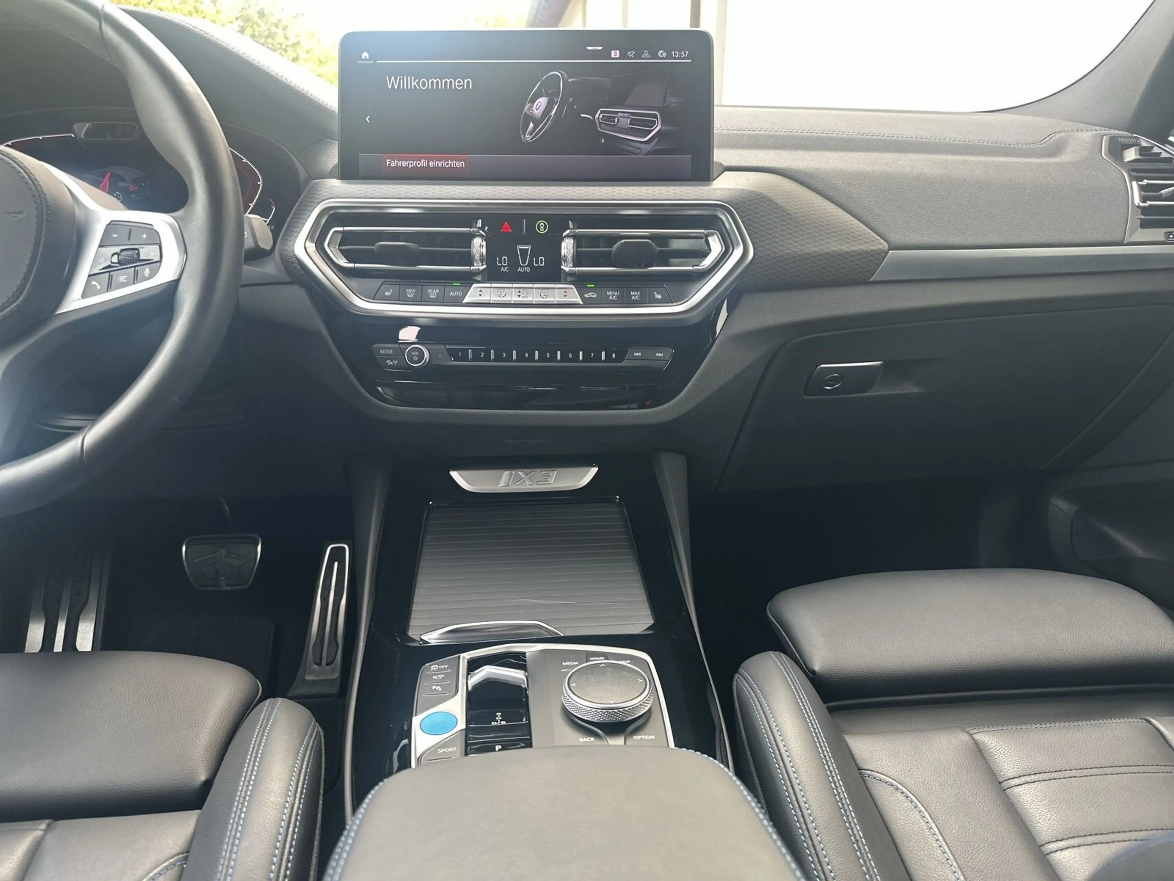 BMW iX3 M Sport — photo 6