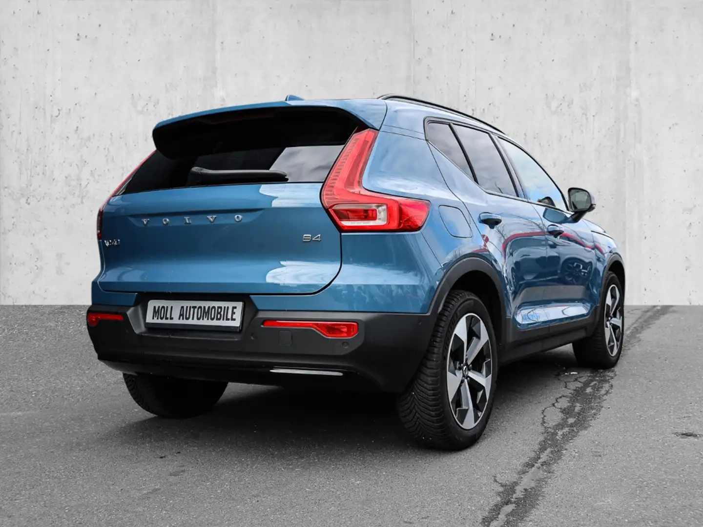 Volvo XC40 Plus Dark 2WD B4 EU6d digitales Cockpit Memory Sit Синій - 2