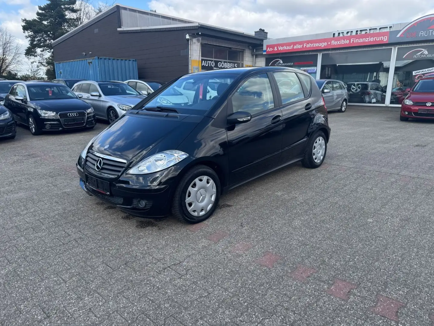 Mercedes-Benz A 170 AUTOMATIK 5-trg Sitzhz PDC Multifkt Schwarz - 1