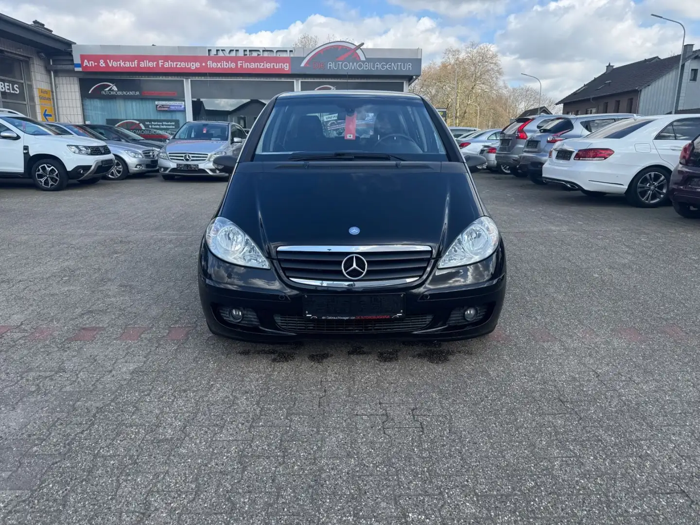 Mercedes-Benz A 170 AUTOMATIK 5-trg Sitzhz PDC Multifkt Schwarz - 2