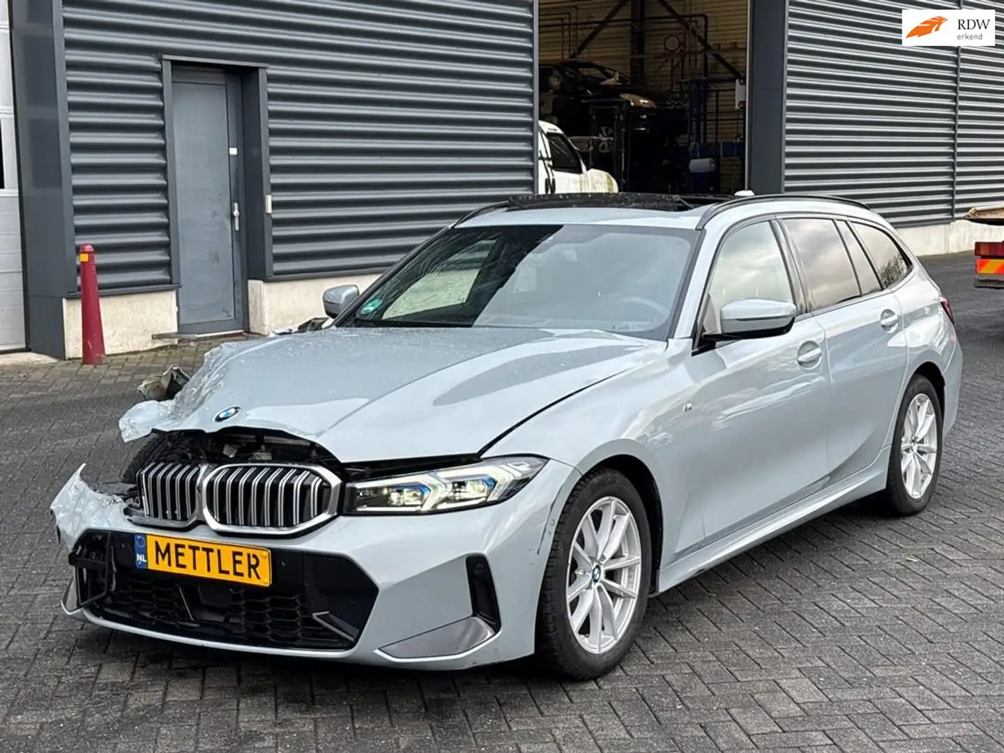 BMW 320 3-serie 320d, M-pakket, head up, panoramadak, 360 Grau - 1