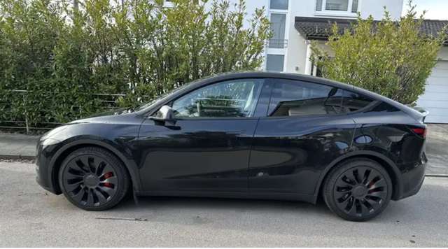 Imagine Tesla Model Y Model Y Performance Dual Motor AWD