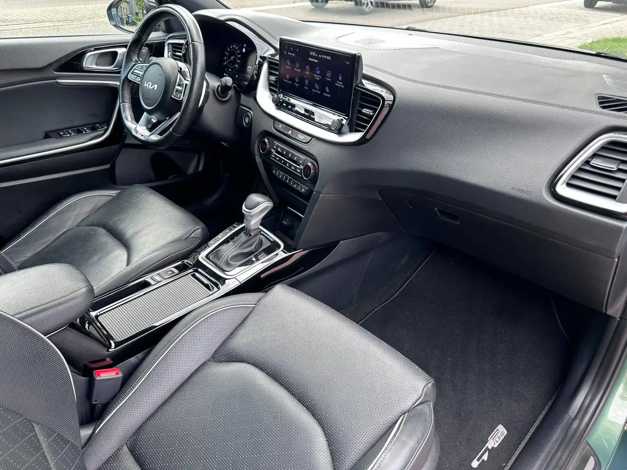 Kia Pro Ceed ProCeed 1.5 T-GDi GT-Line Pano 2023 JBL Full option, миниатюра 9