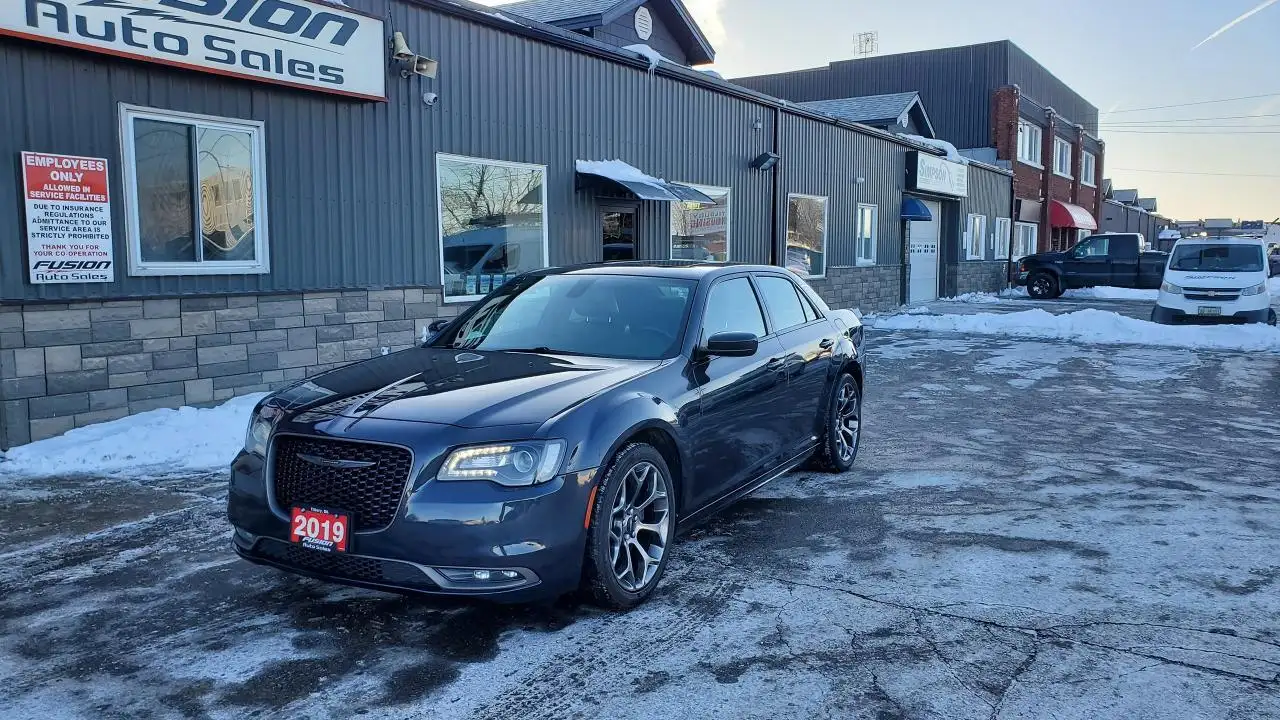 2019 Chrysler 300