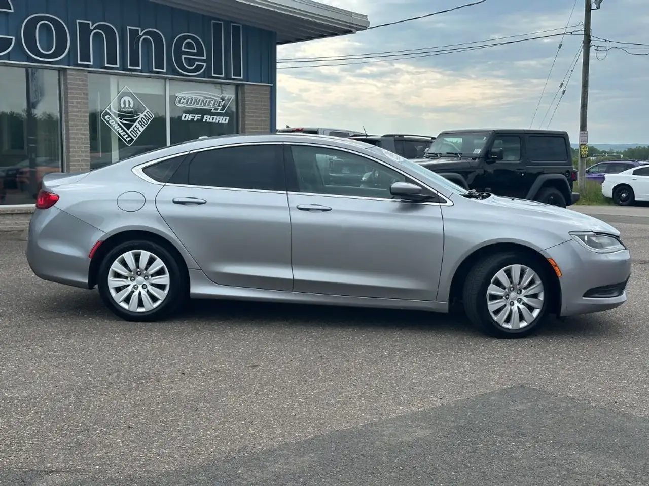 Chrysler 200 photo Chrysler 200