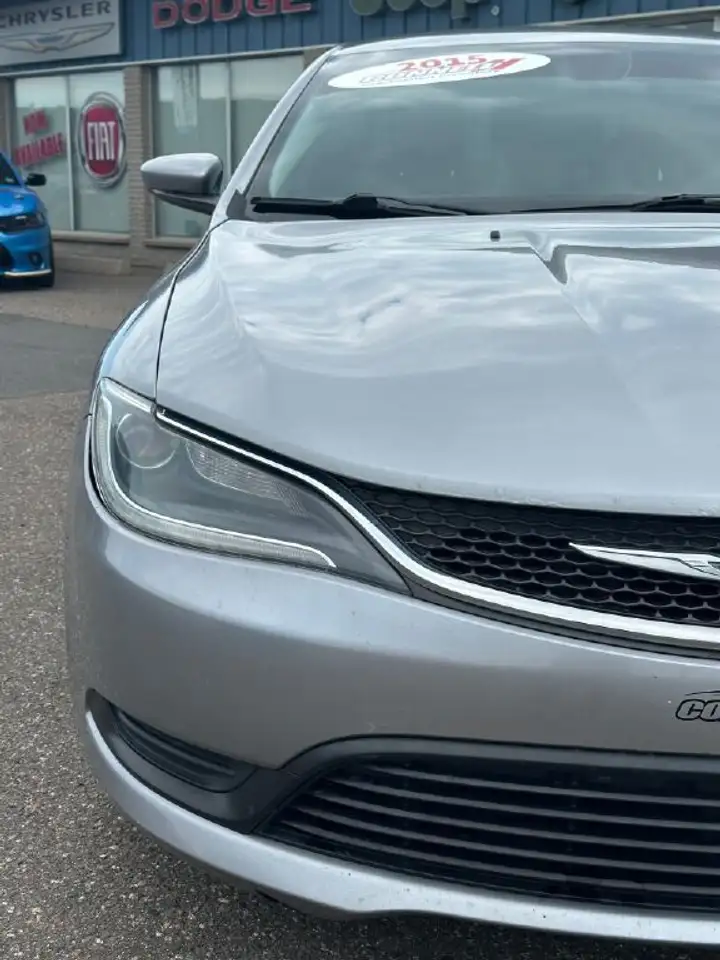 Chrysler 200 photo Chrysler 200