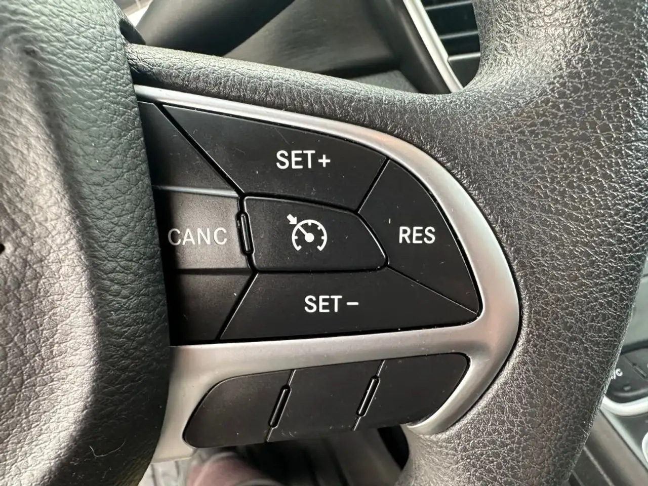 Chrysler 200 photo Chrysler 200