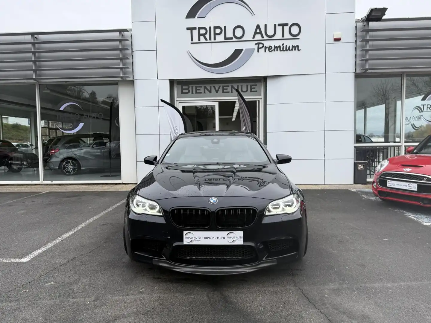 BMW M5 M5 BV DKG F10 575ch Pack Compétition SUIVI COMPLET AVEC FACTURES + GPS + TOIT OUVRANT + CAMER Чорний - 2