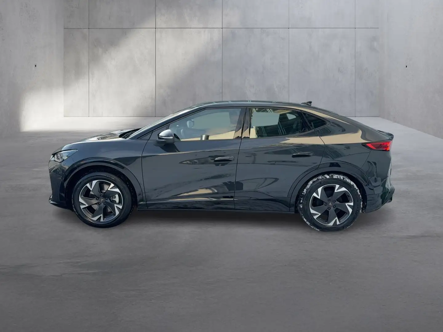 CUPRA Tavascan Base 210kW/286PS Grau - 2