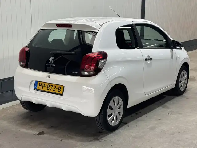 Peugeot 108 view 5