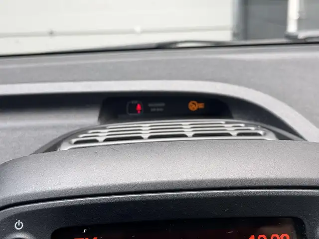Peugeot 108 view 15