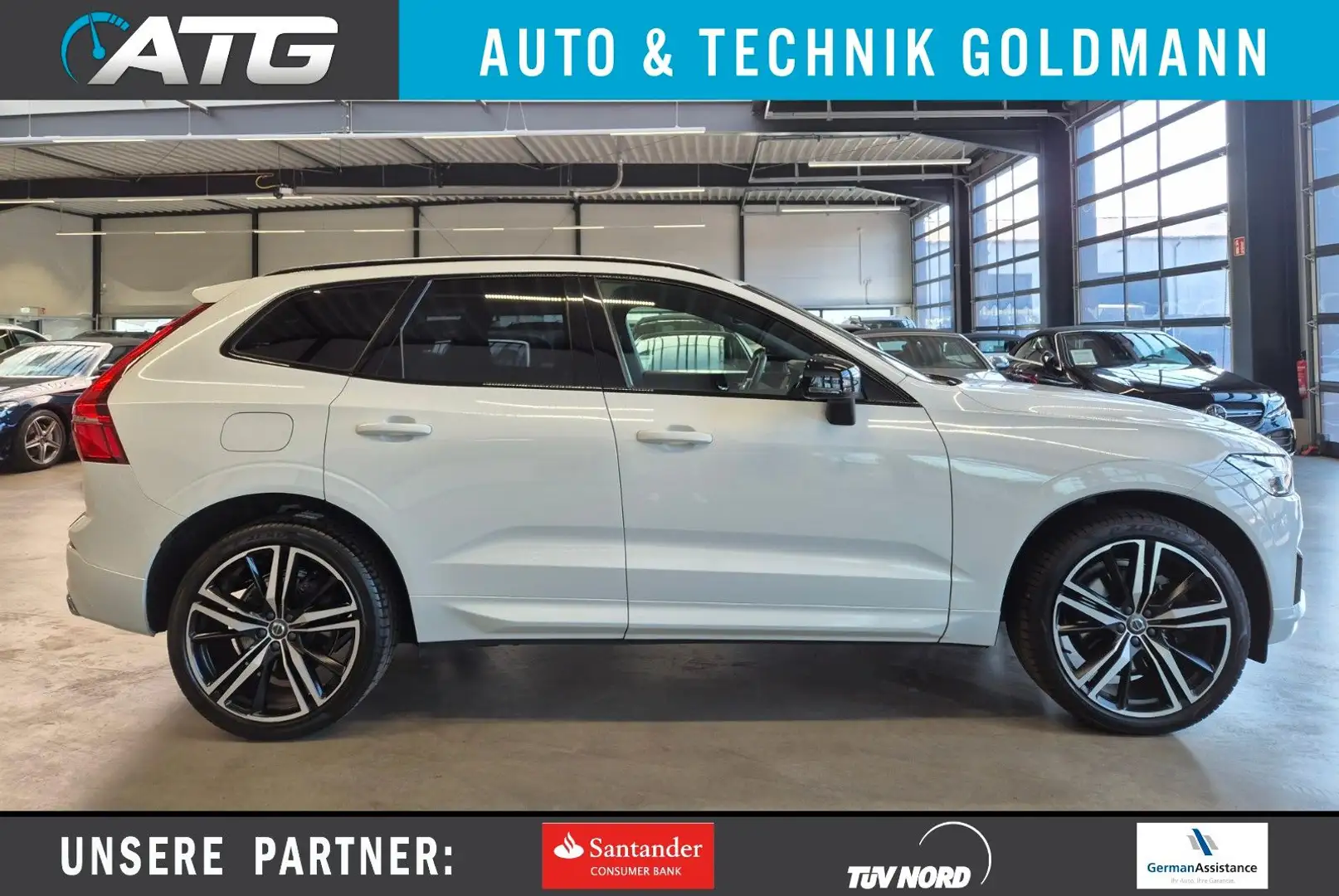 Volvo XC60 R DESIGN AWD LEDER NAVI LED PANO AHK 220kmh White - 1