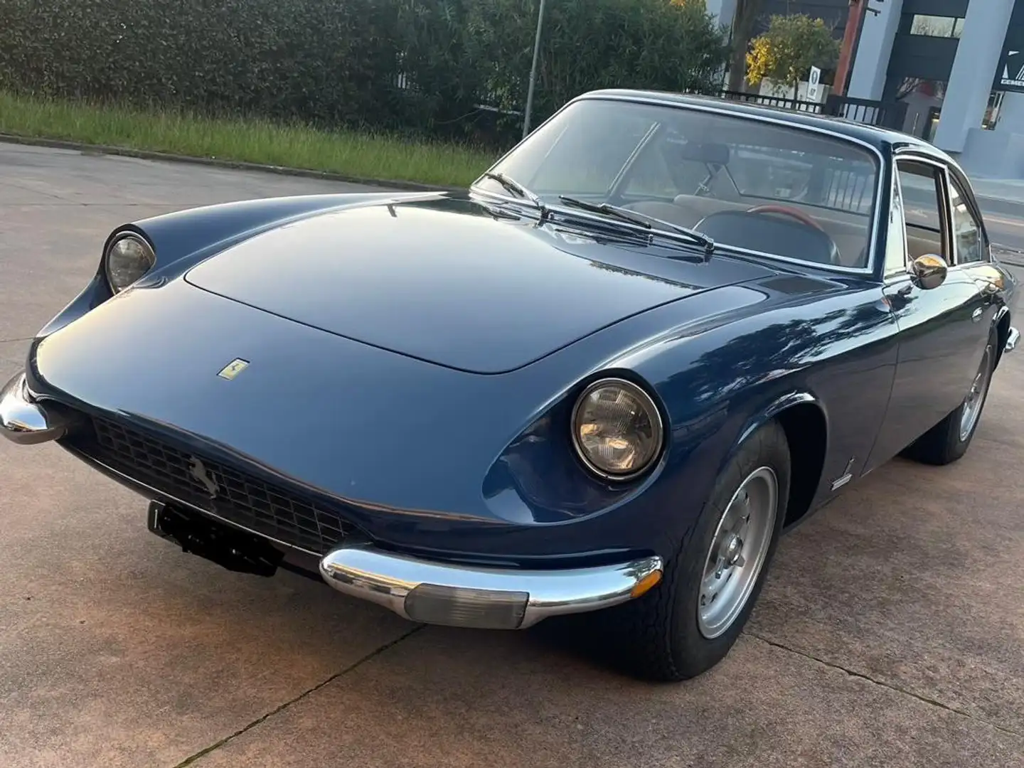 Ferrari 365 GT 2+2 Modrá - 1