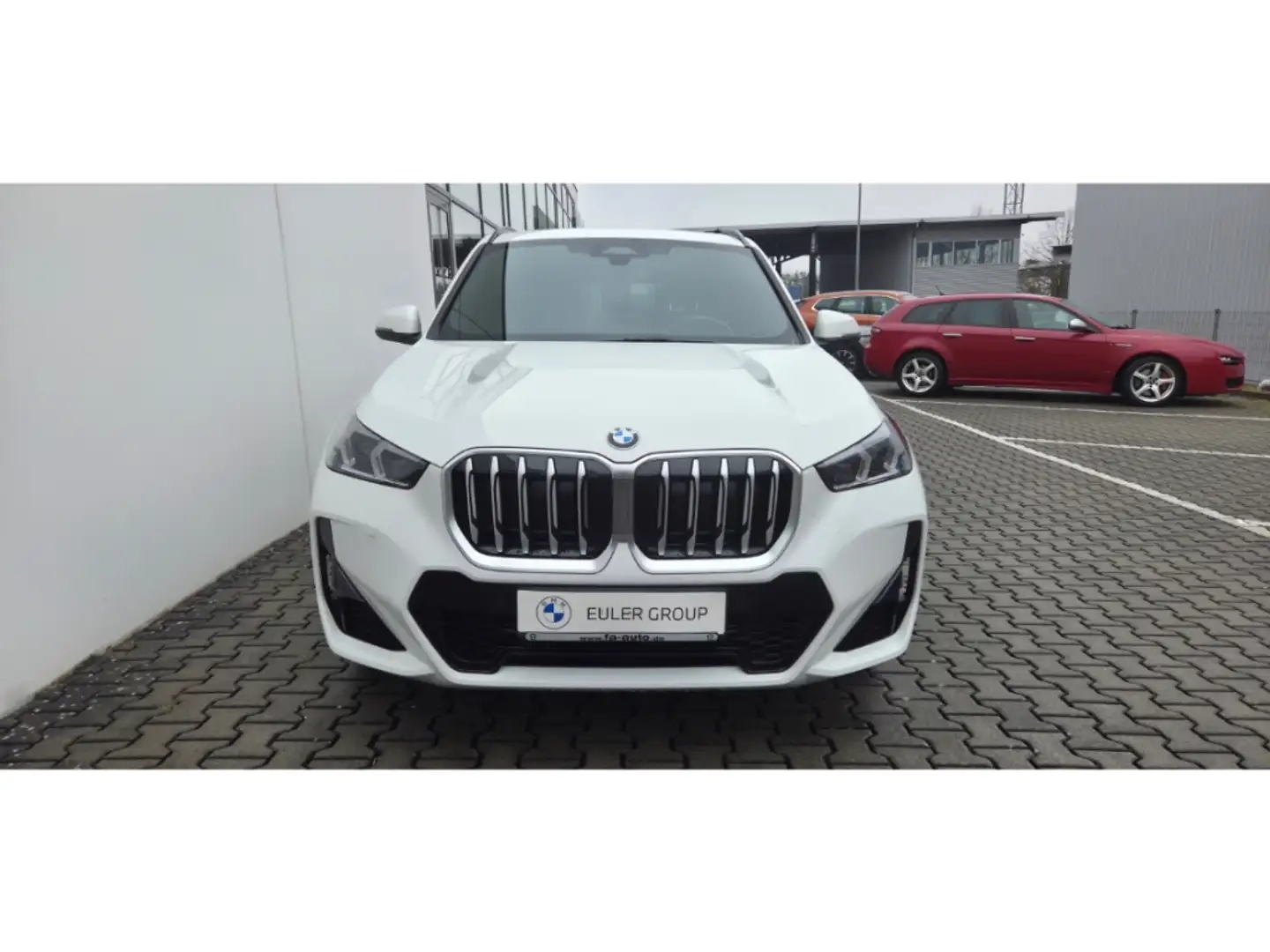 BMW X1 sDrive18i M Sport 18'' Pano ad.M-FW Travel-Pak. ad Weiß - 2