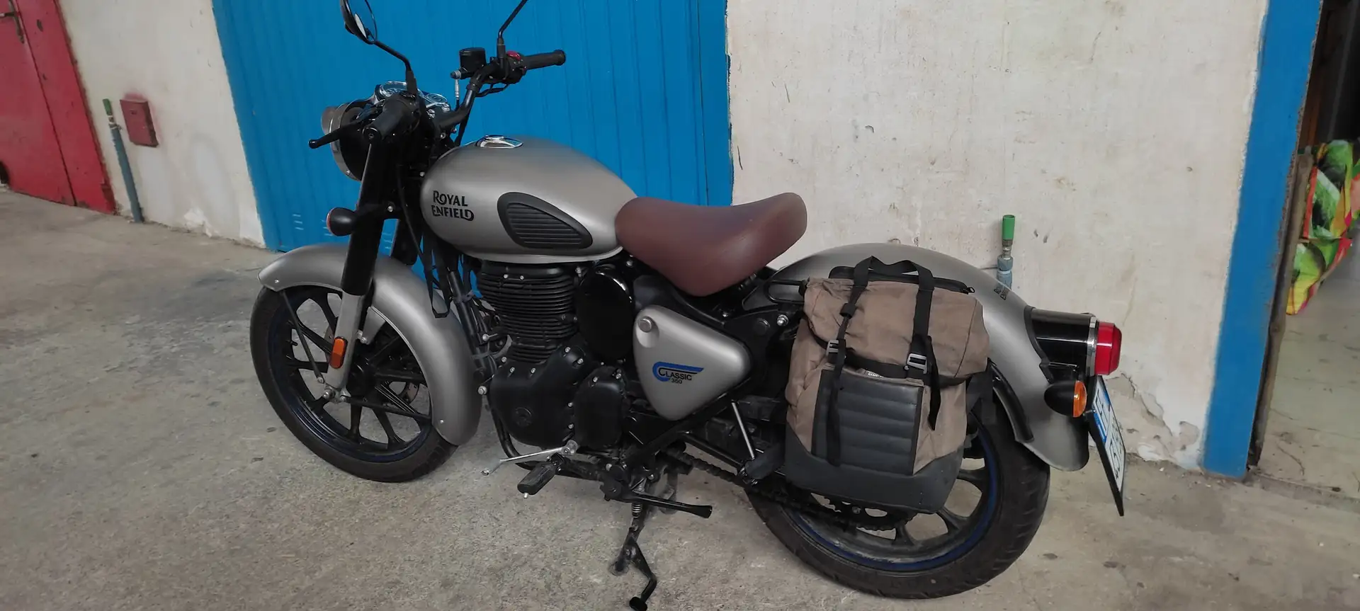 Royal Enfield Classic 350 gun metal grey Bronzo - 2