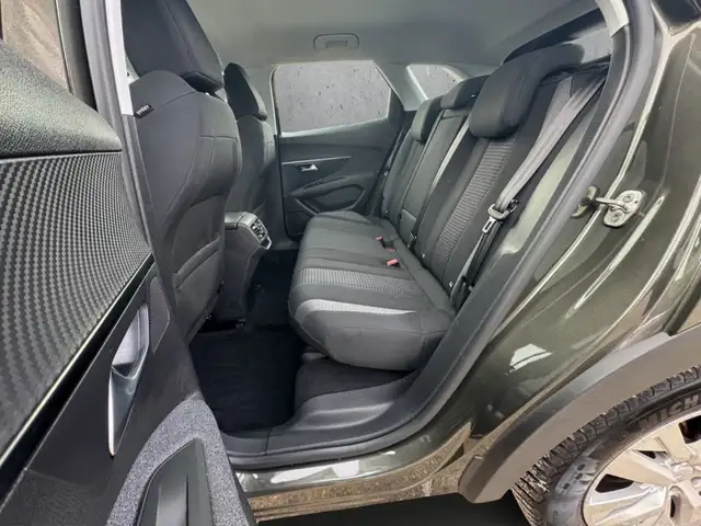 Peugeot 3008 view 8