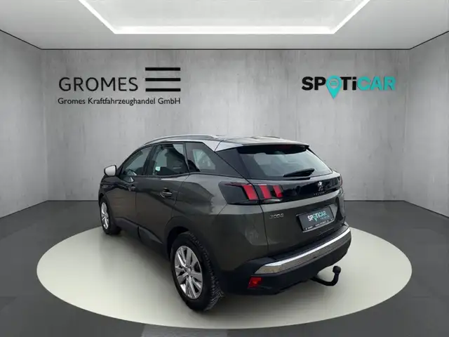 Peugeot 3008 view 5