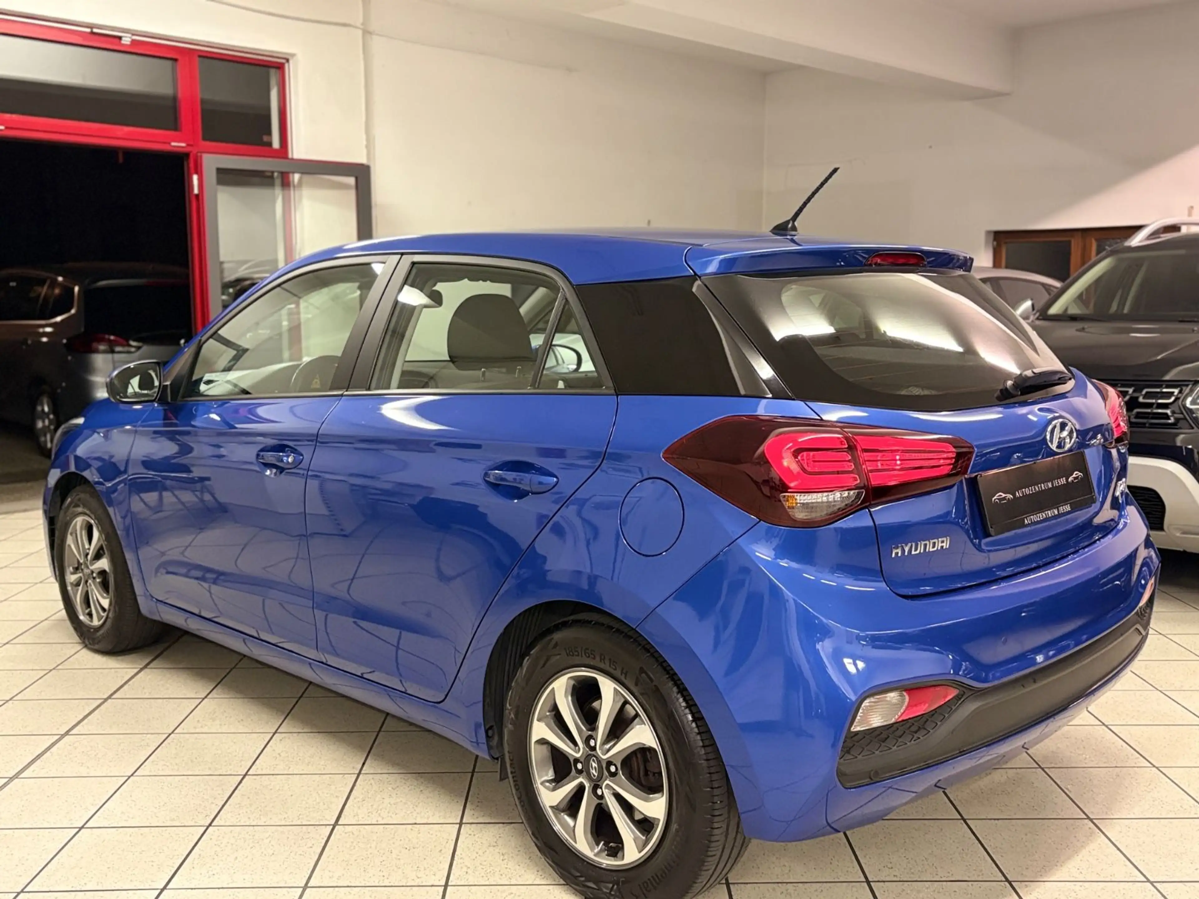Hyundai i20 Trend | PDC | Service &HU/AU Neu | 8-Fach — photo 5
