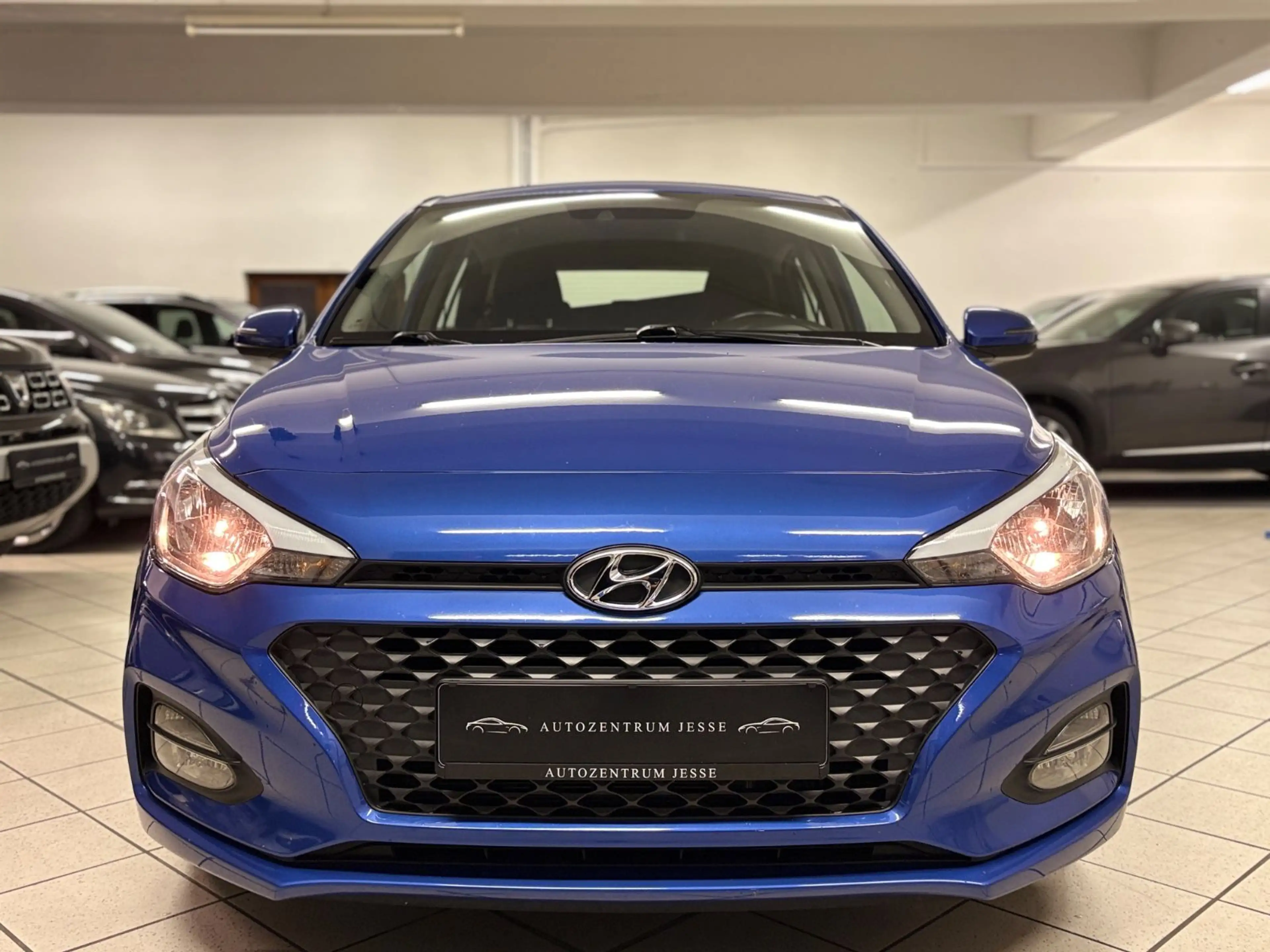 Hyundai i20 Trend | PDC | Service &HU/AU Neu | 8-Fach — photo 10