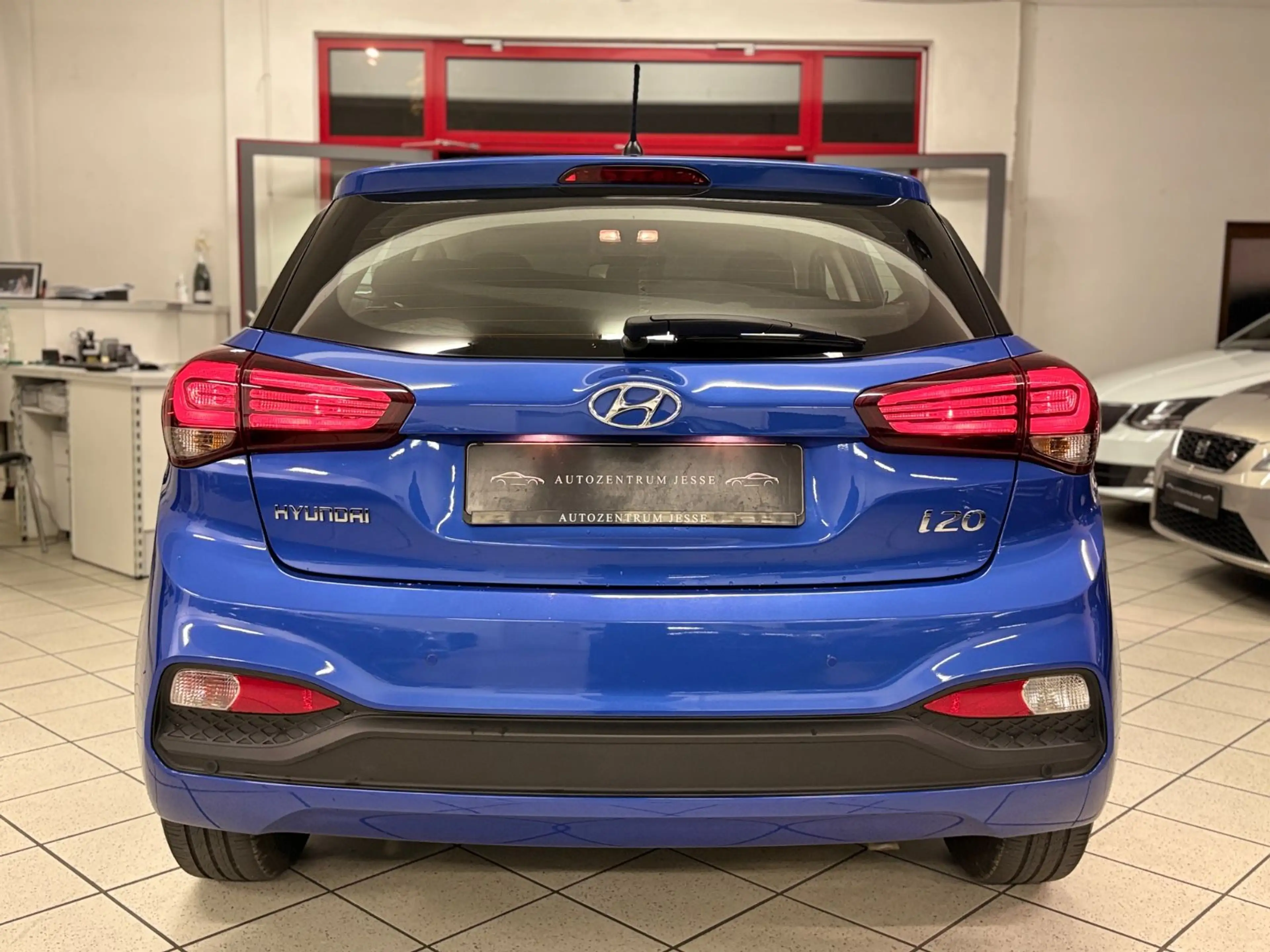 Hyundai i20 Trend | PDC | Service &HU/AU Neu | 8-Fach — photo 6