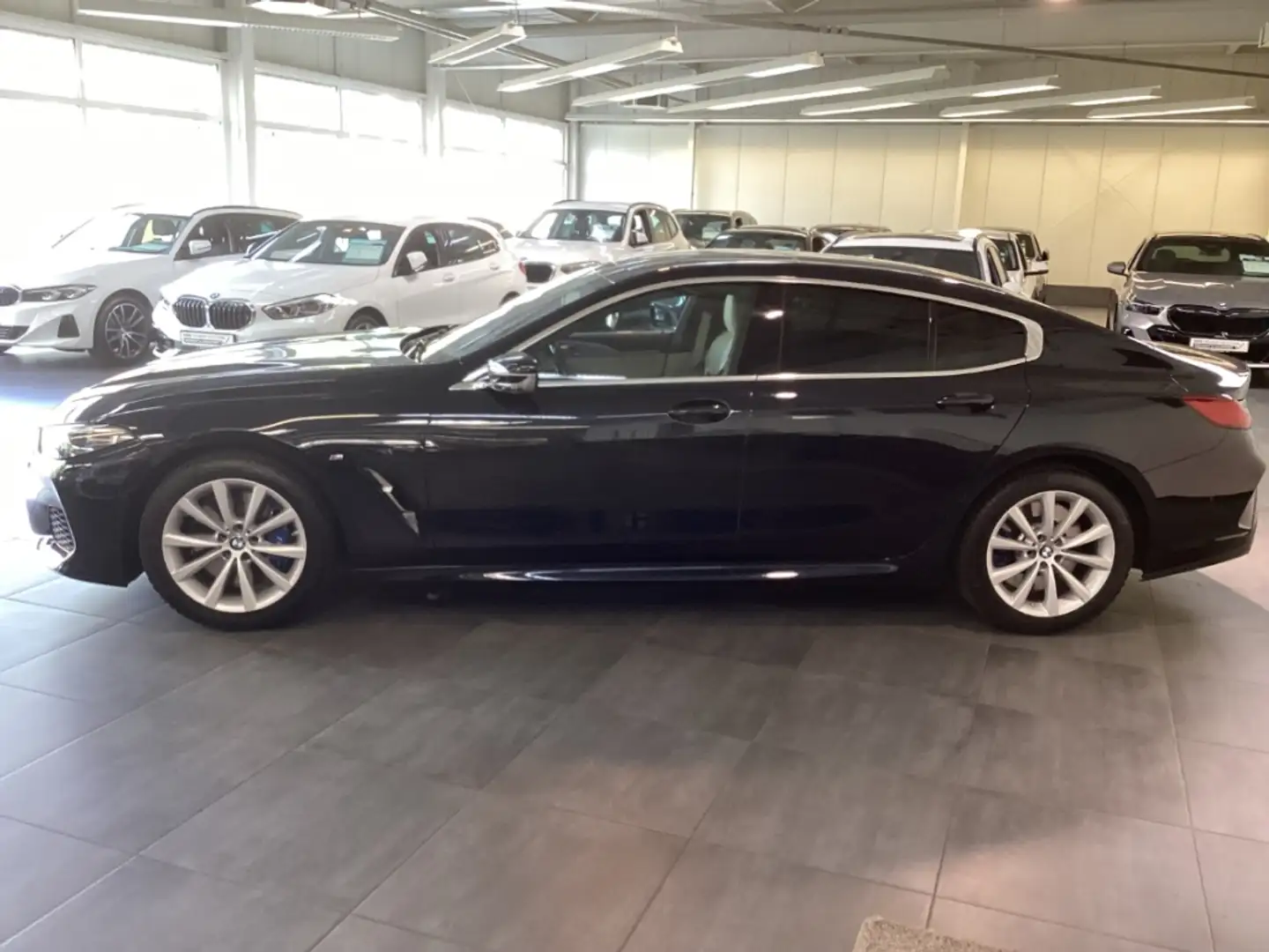BMW 840 d A xDrive Gran Coupe M-Sport 20'' HUD ACC Panodac Schwarz - 2