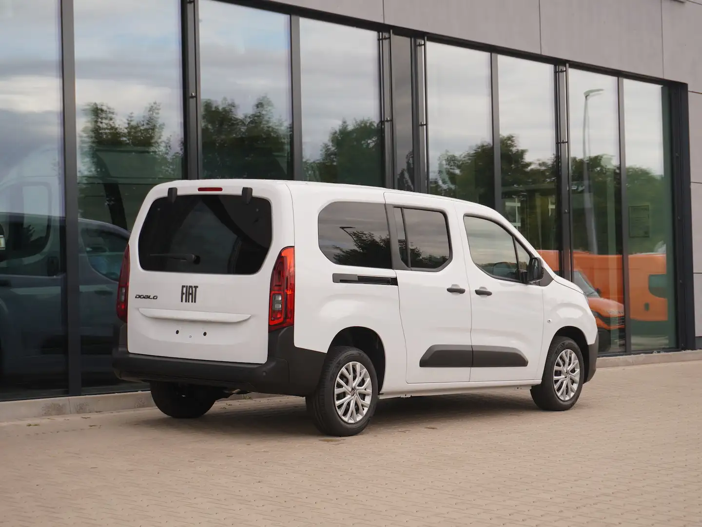 Fiat Doblo Maxi Kombi 1.5 100 / 10-Zoll Infotainment Blanc - 2