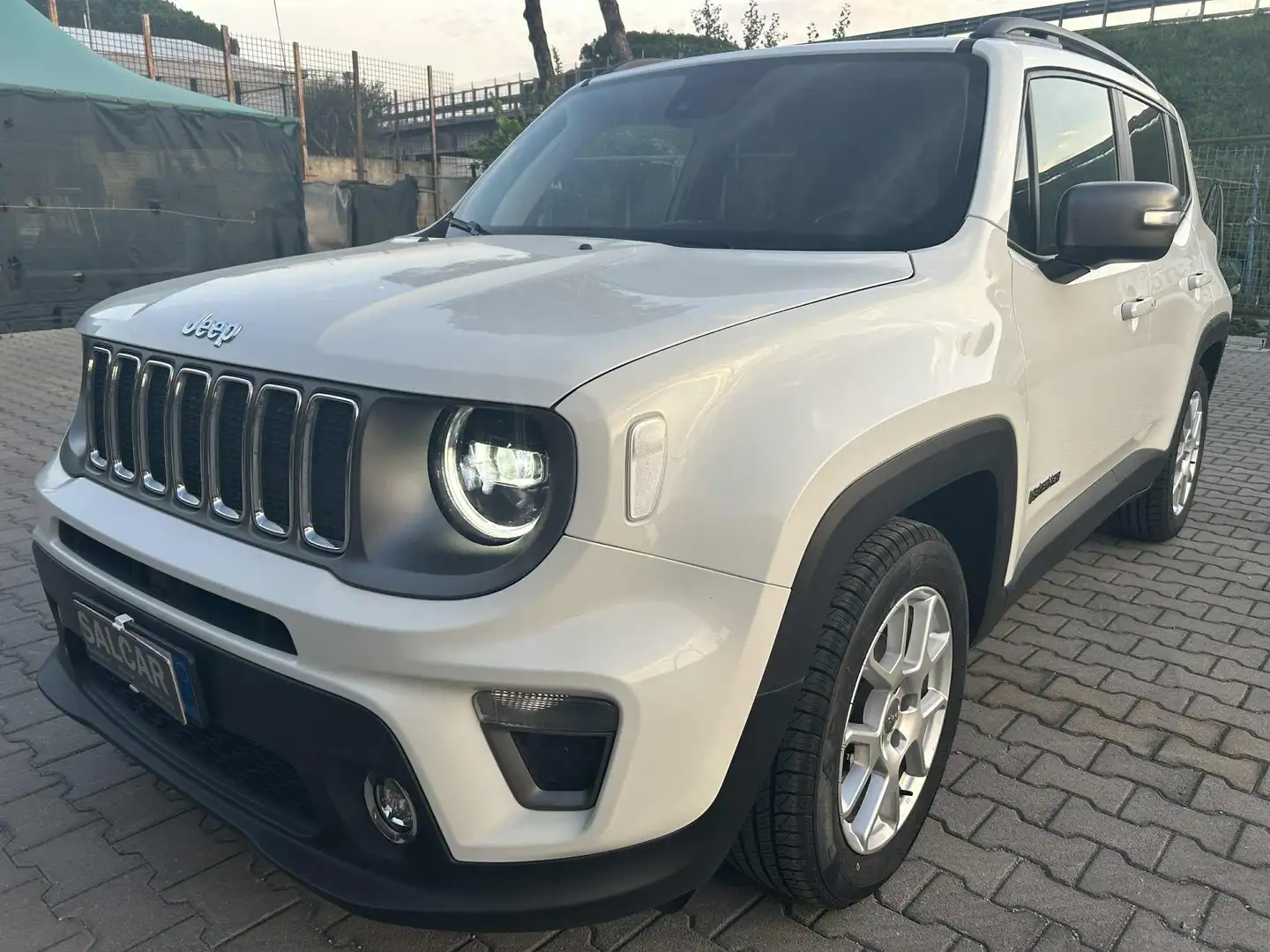 Jeep Renegade 1.6 mjt 130 cv Limited/fari led uniproprietario Bianco - 1