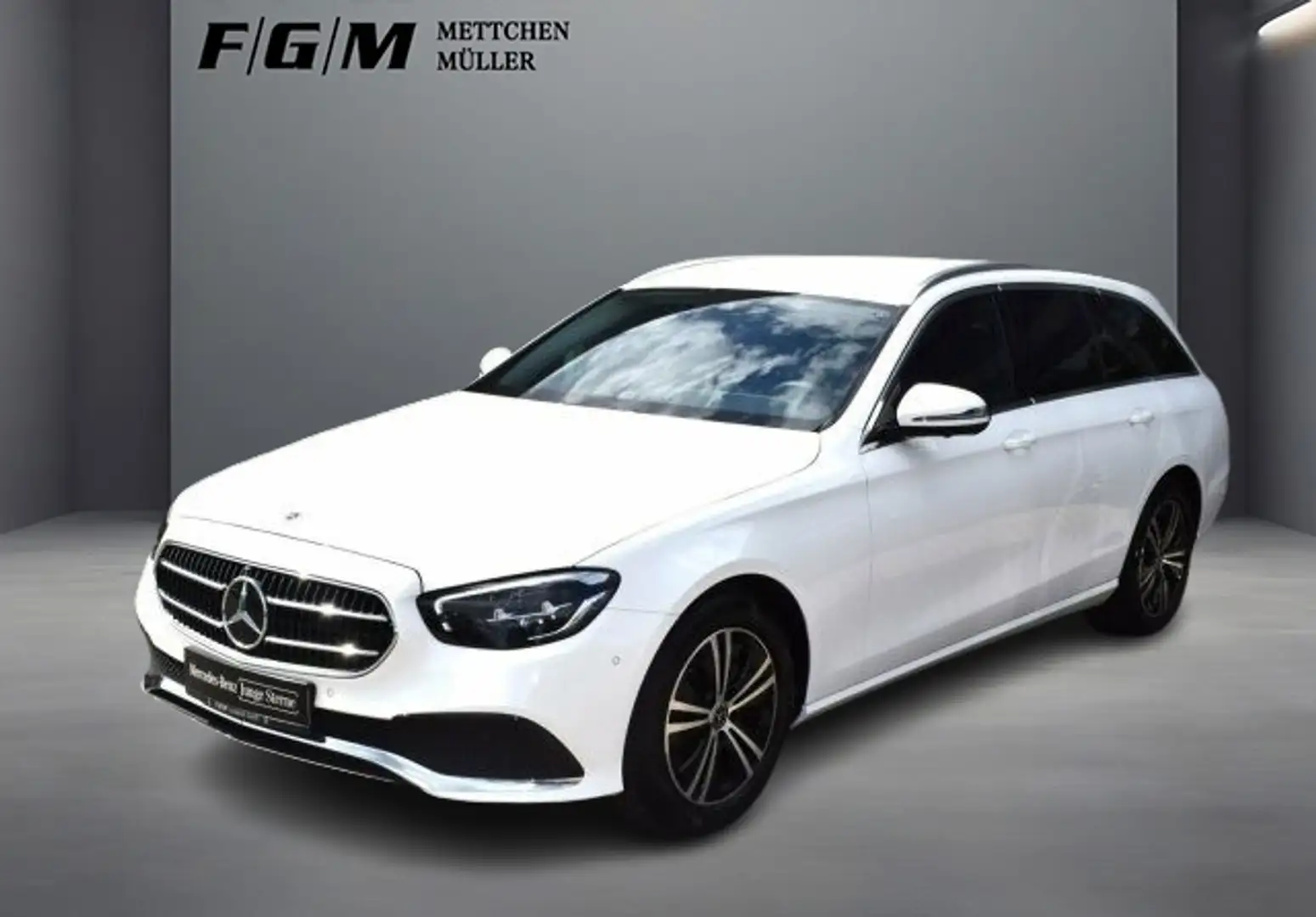 Mercedes-Benz E 200 d T Avantgarde +Wide+MBUX+LED+360+Cam+Totw Blanc - 1