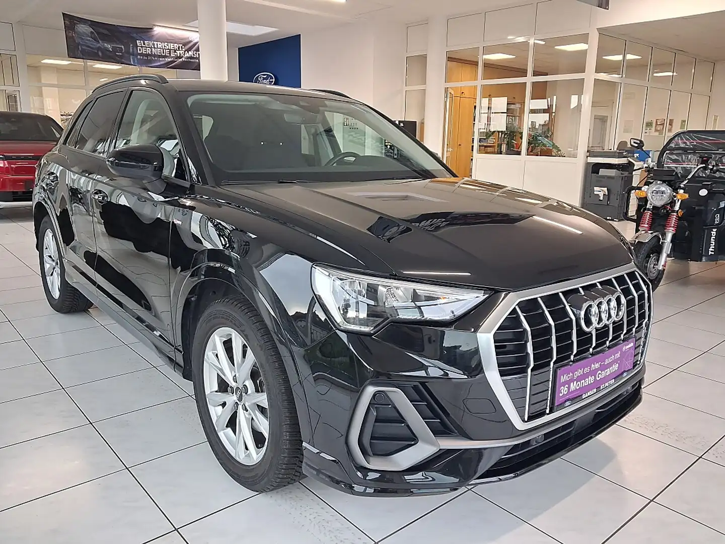 Audi Q3 35 TDI S-line S-tronic Schwarz - 1