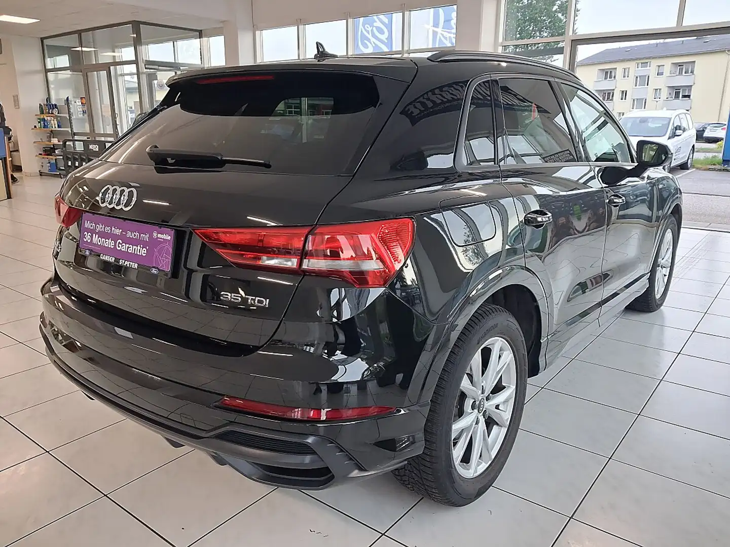 Audi Q3 35 TDI S-line S-tronic Schwarz - 2