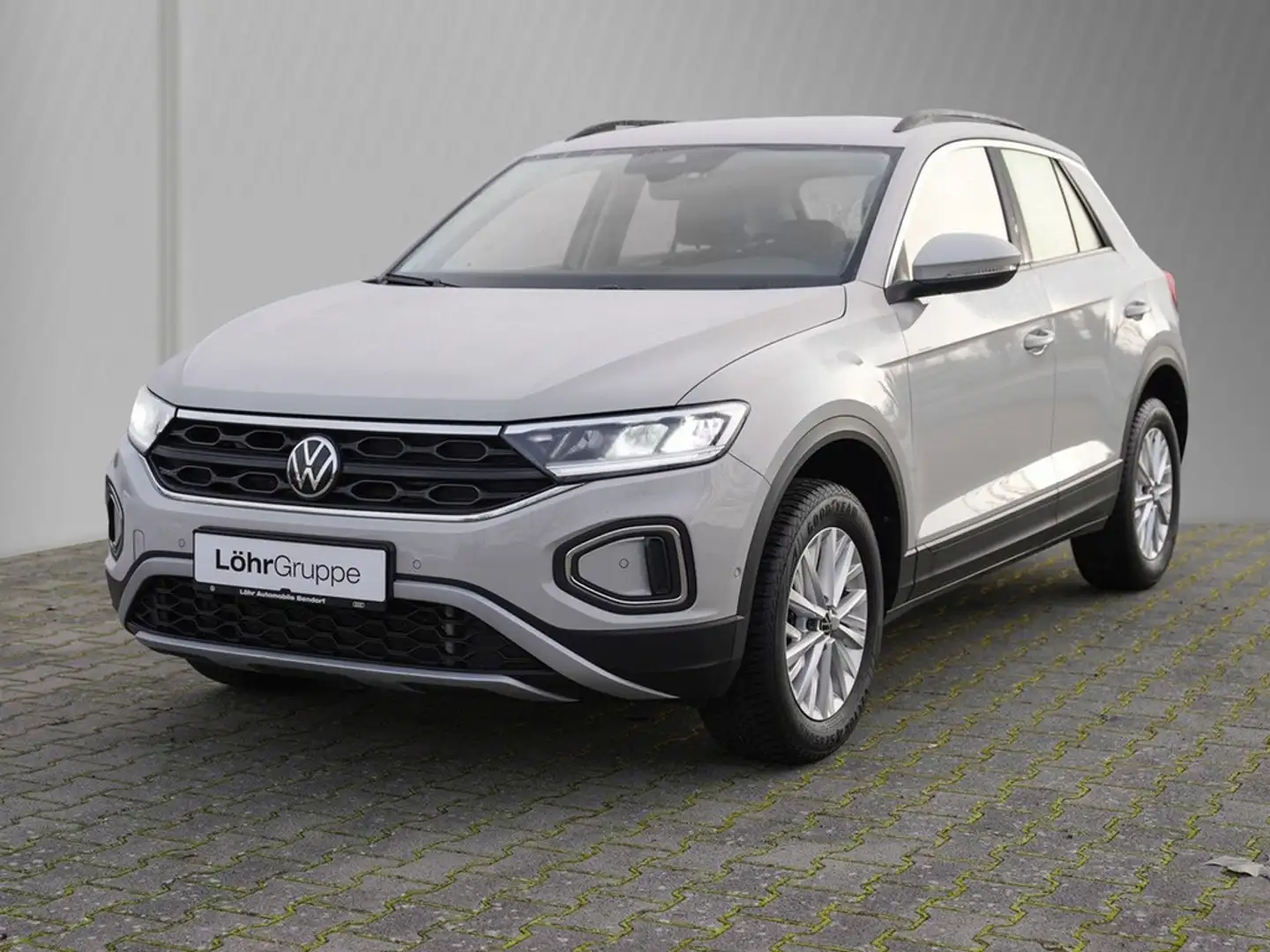 Volkswagen T-Roc 1.5 TSI DSG Life *AHK*LED*Navi*App-Connect*PDC*... Grau - 2