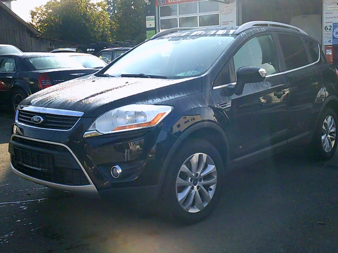 Ford Kuga Titanium Schwarz - 2