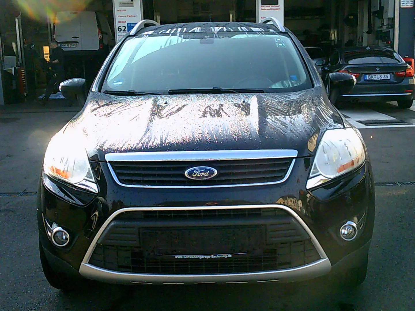 Ford Kuga Titanium Schwarz - 1