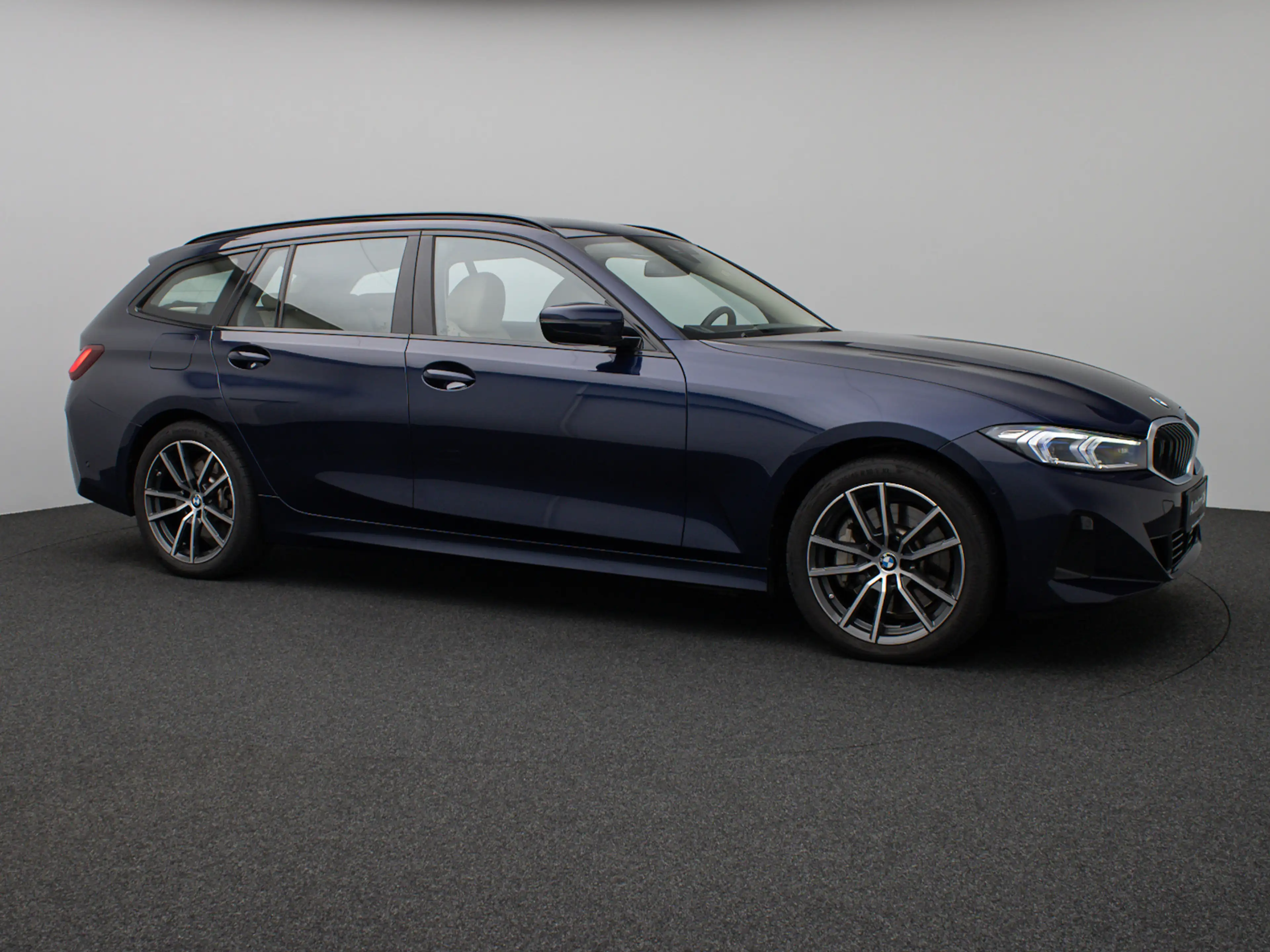 BMW 330 Kamera DAB HiFi Leder Sportsitz Komfort — photo 4