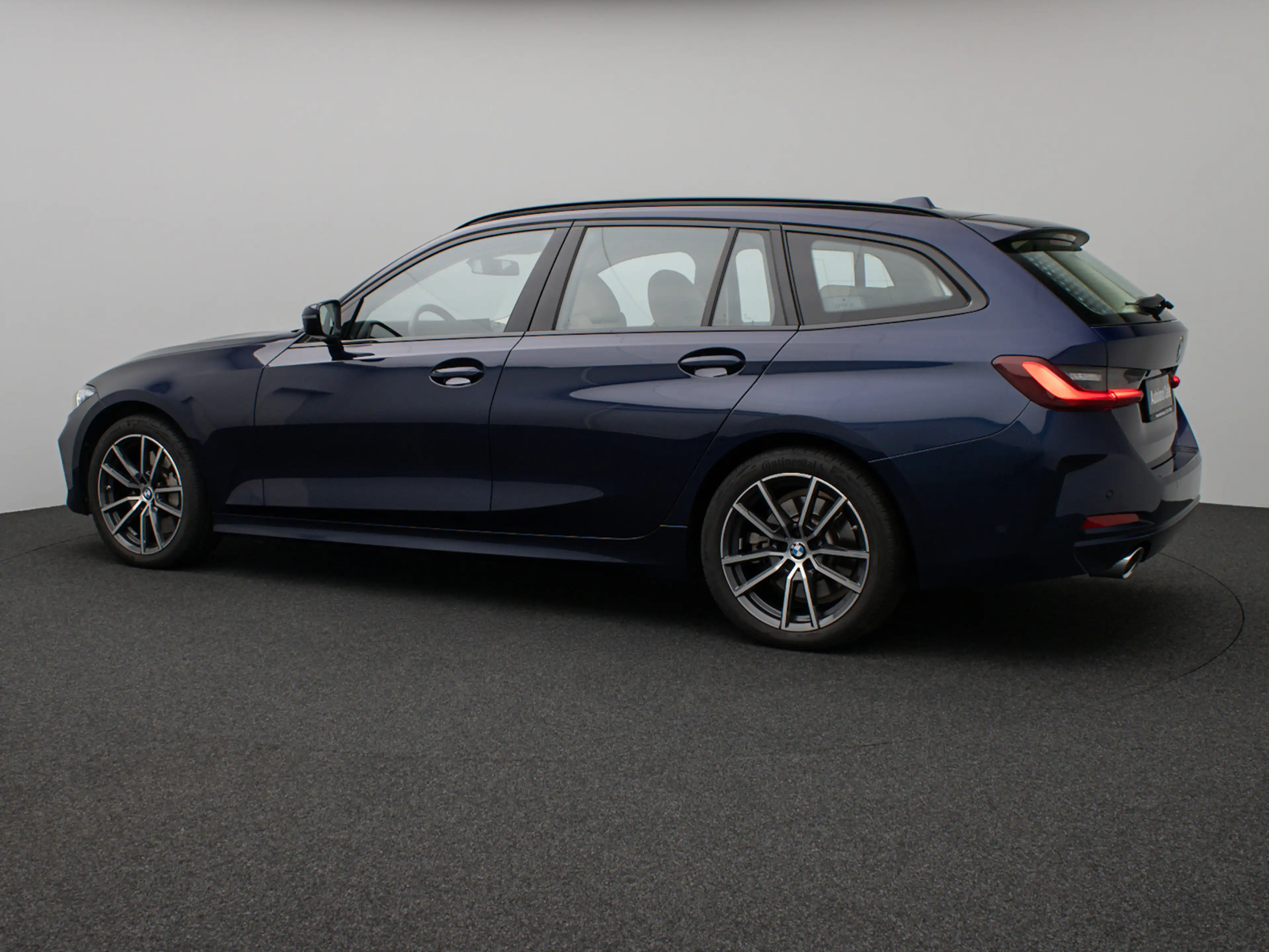 BMW 330 Kamera DAB HiFi Leder Sportsitz Komfort — photo 10