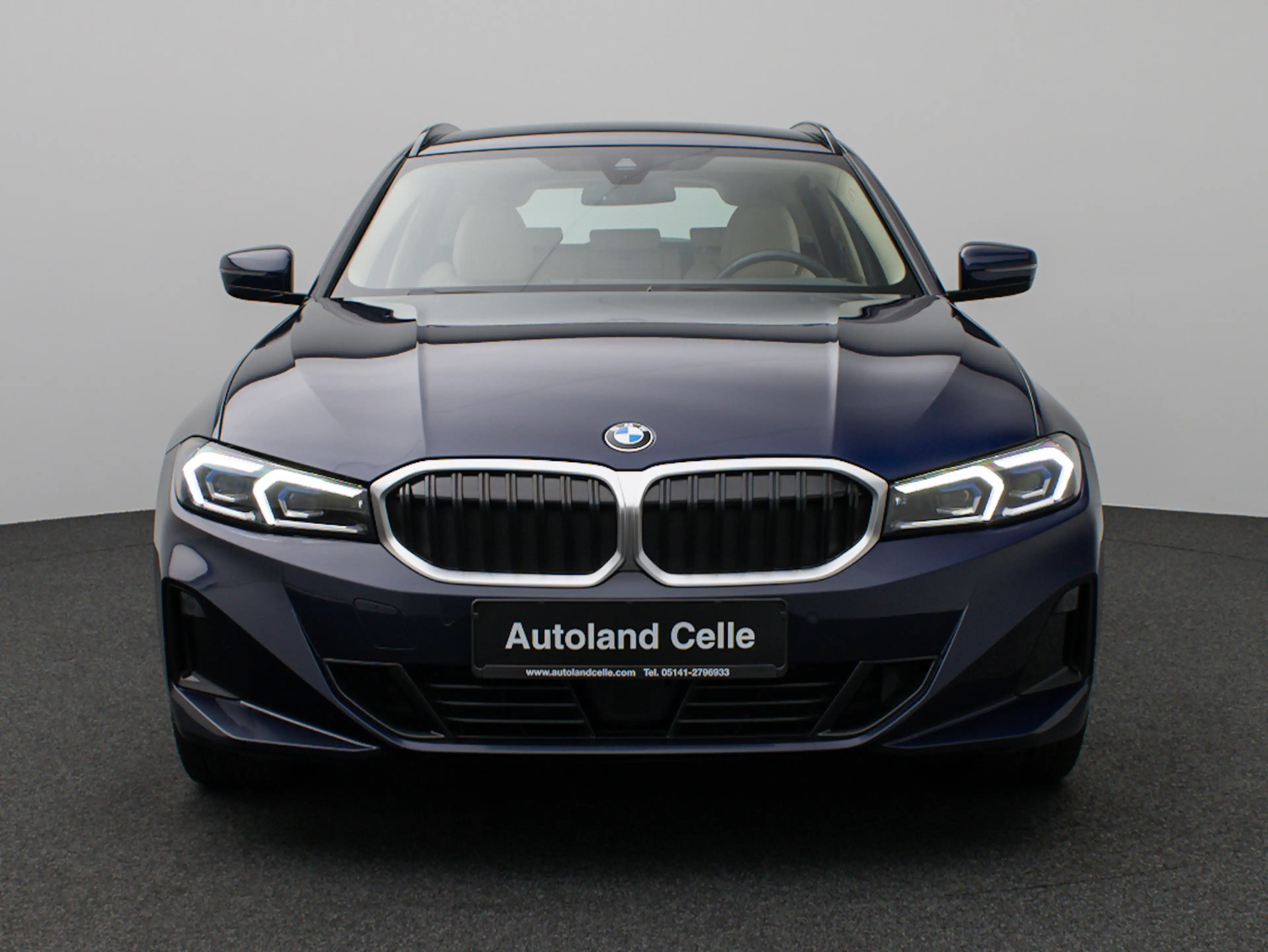 BMW 330 Kamera DAB HiFi Leder Sportsitz Komfort — photo 2