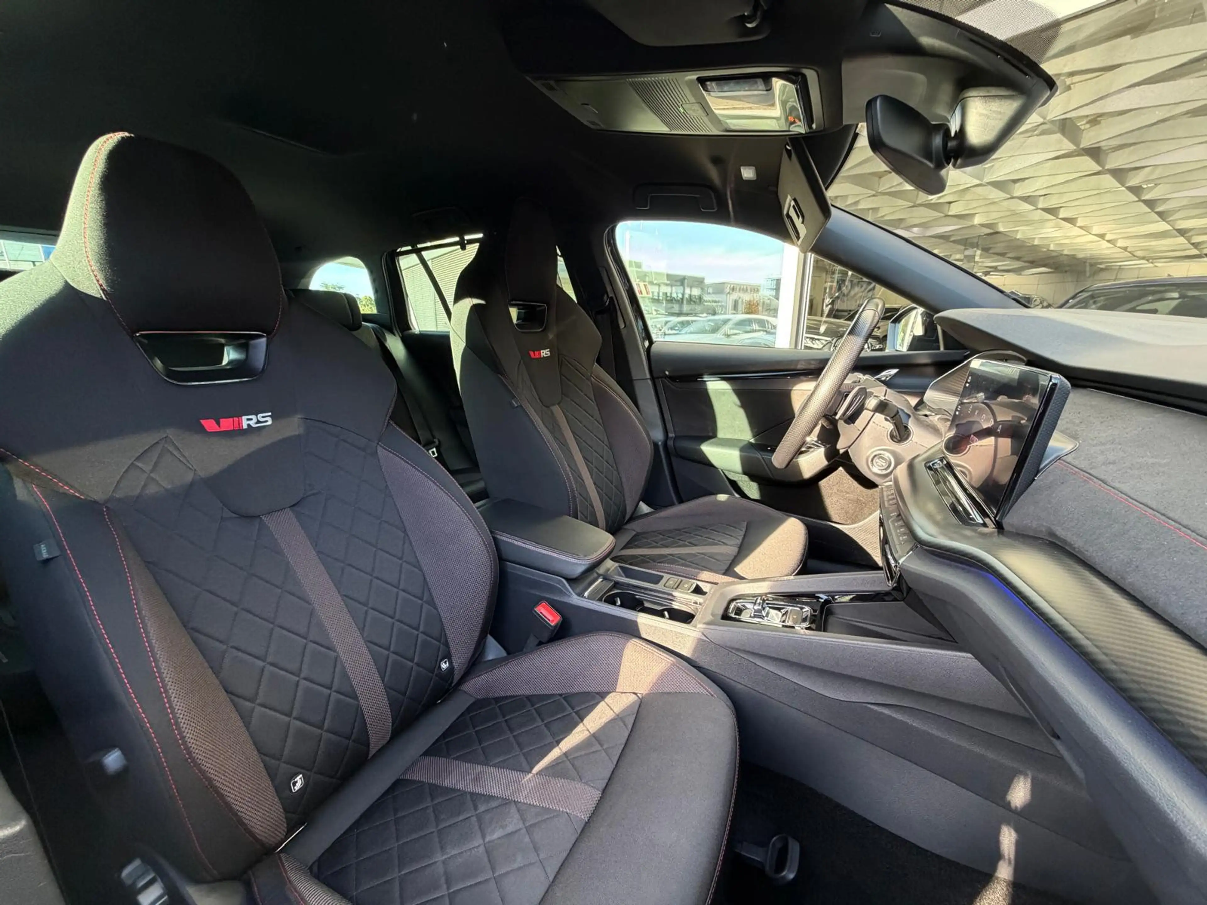 Skoda Octavia Combi 2.0 TDI RS >VIRTU+HEAD+LED+KAM+ACC — photo 11
