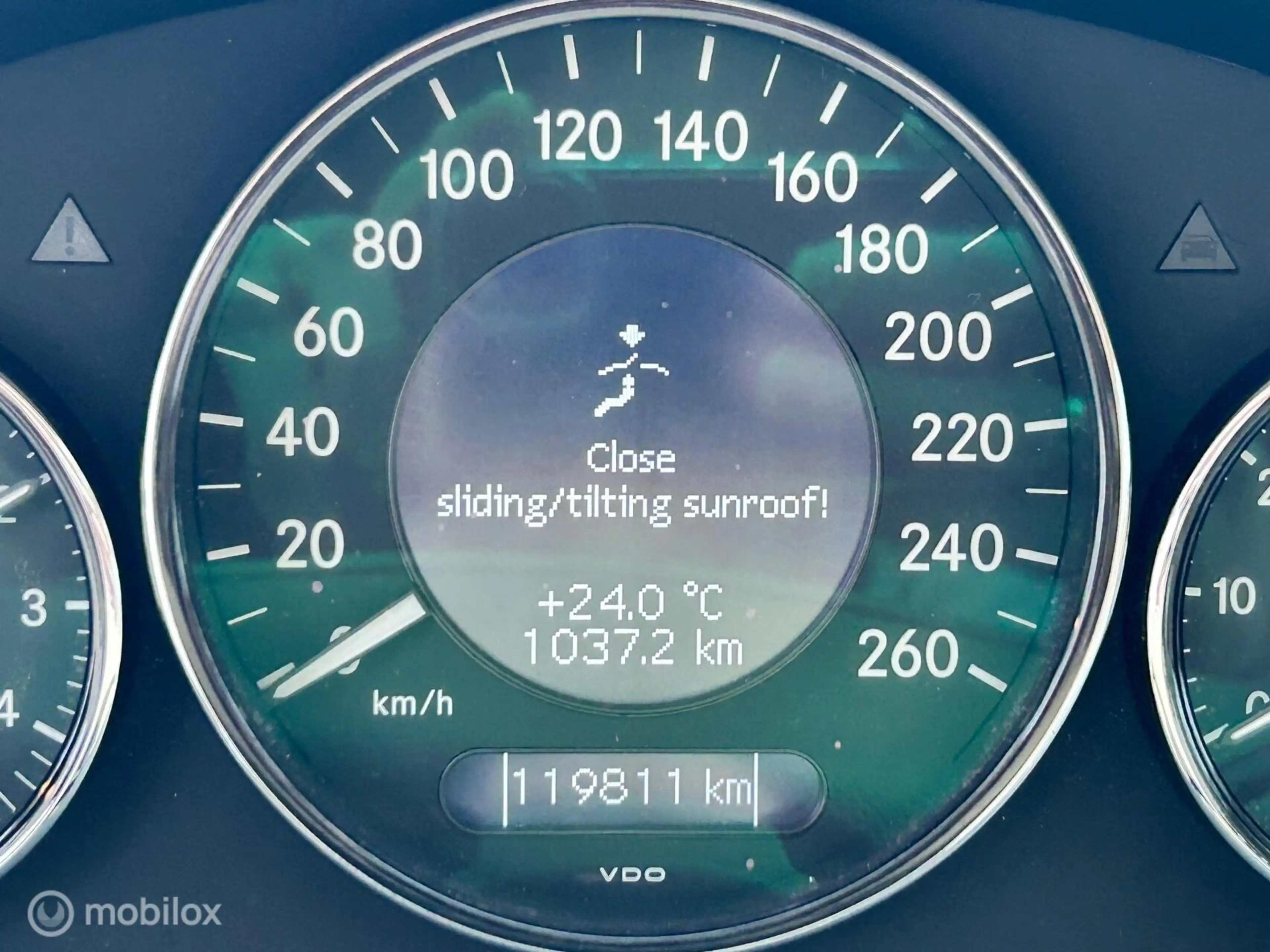 Mercedes-Benz CLS 500 — photo 7