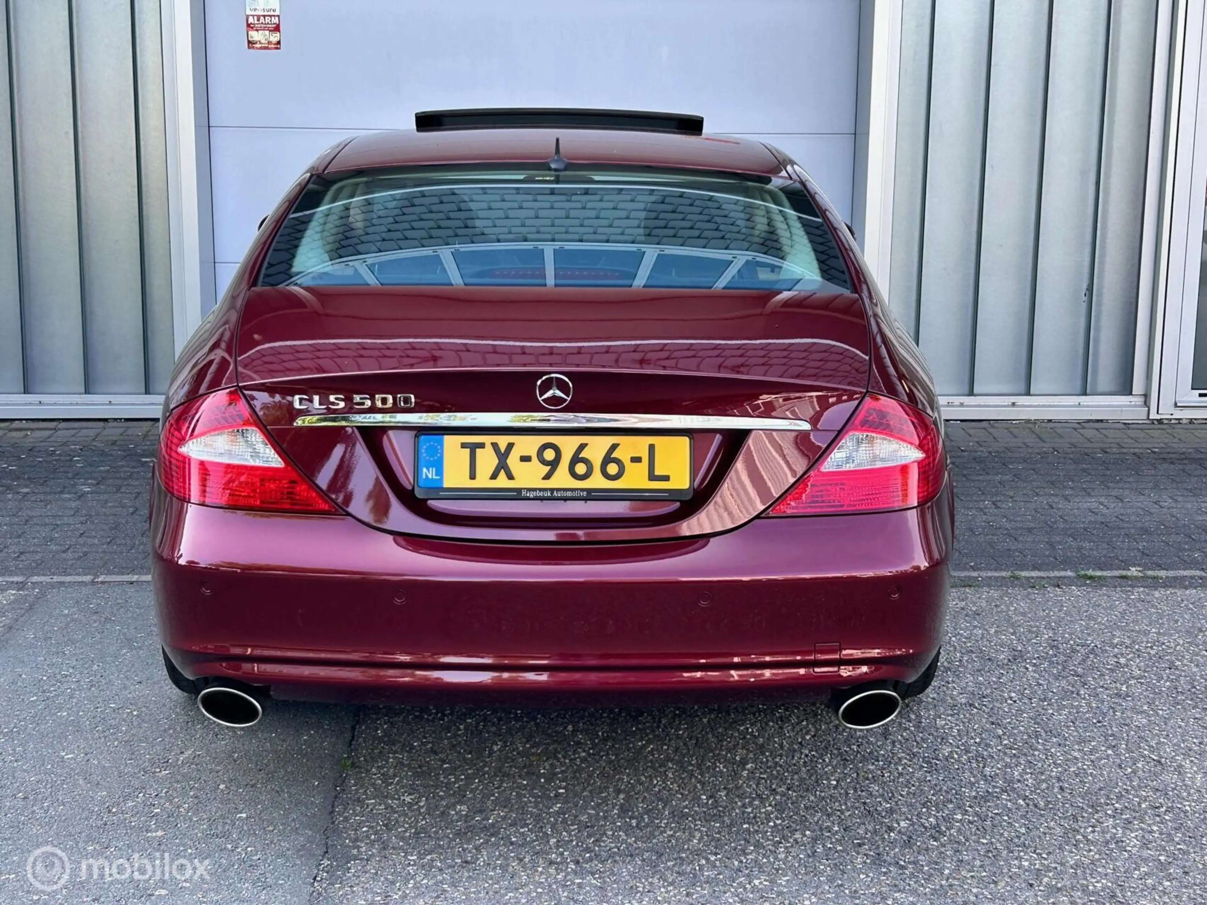 Mercedes-Benz CLS 500 — photo 9